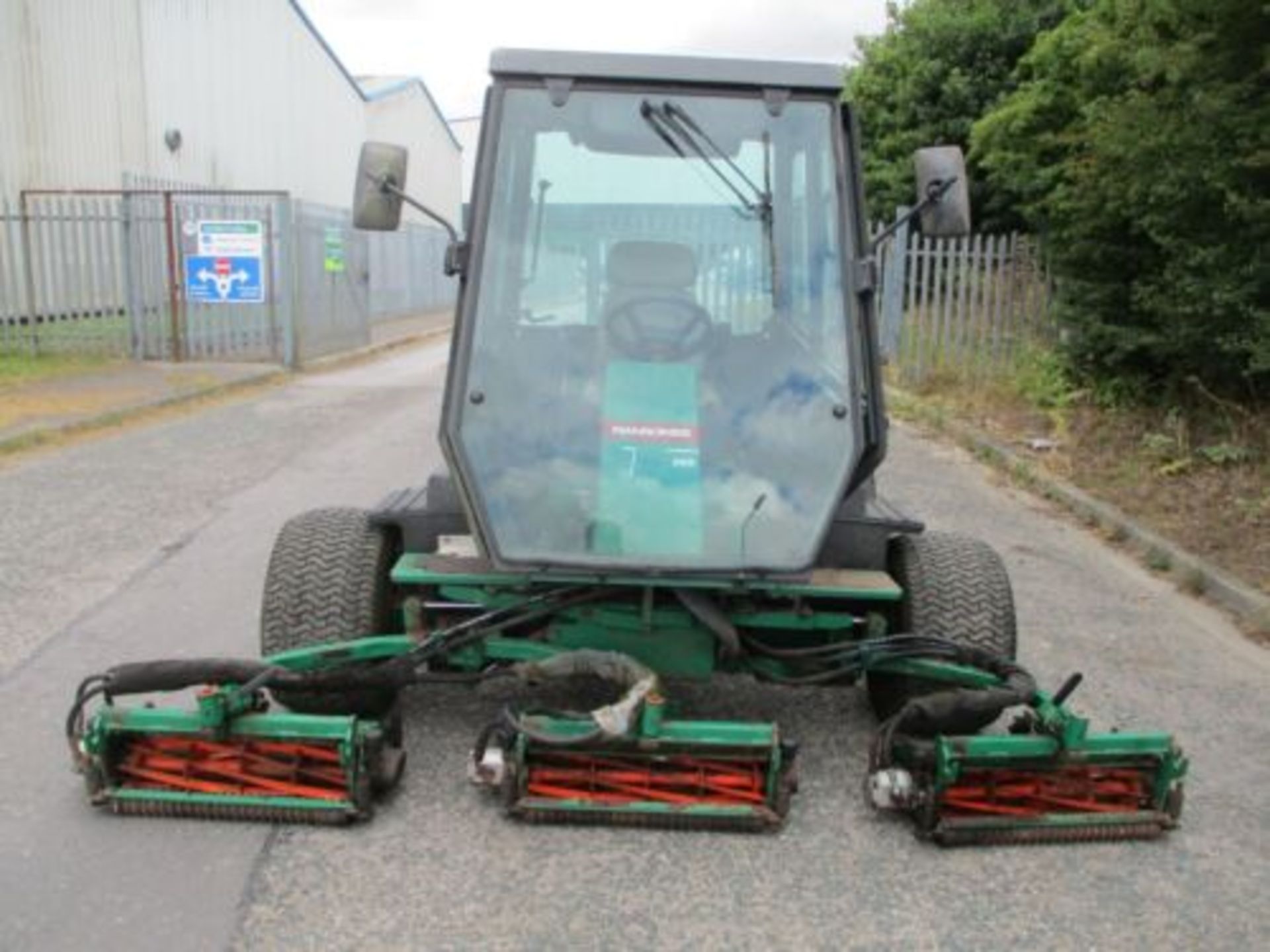 RANSOMES FAIRWAY 305 LAWN MOWER KUBOTA DIESEL HAYTER 5 GANG - Image 11 of 11