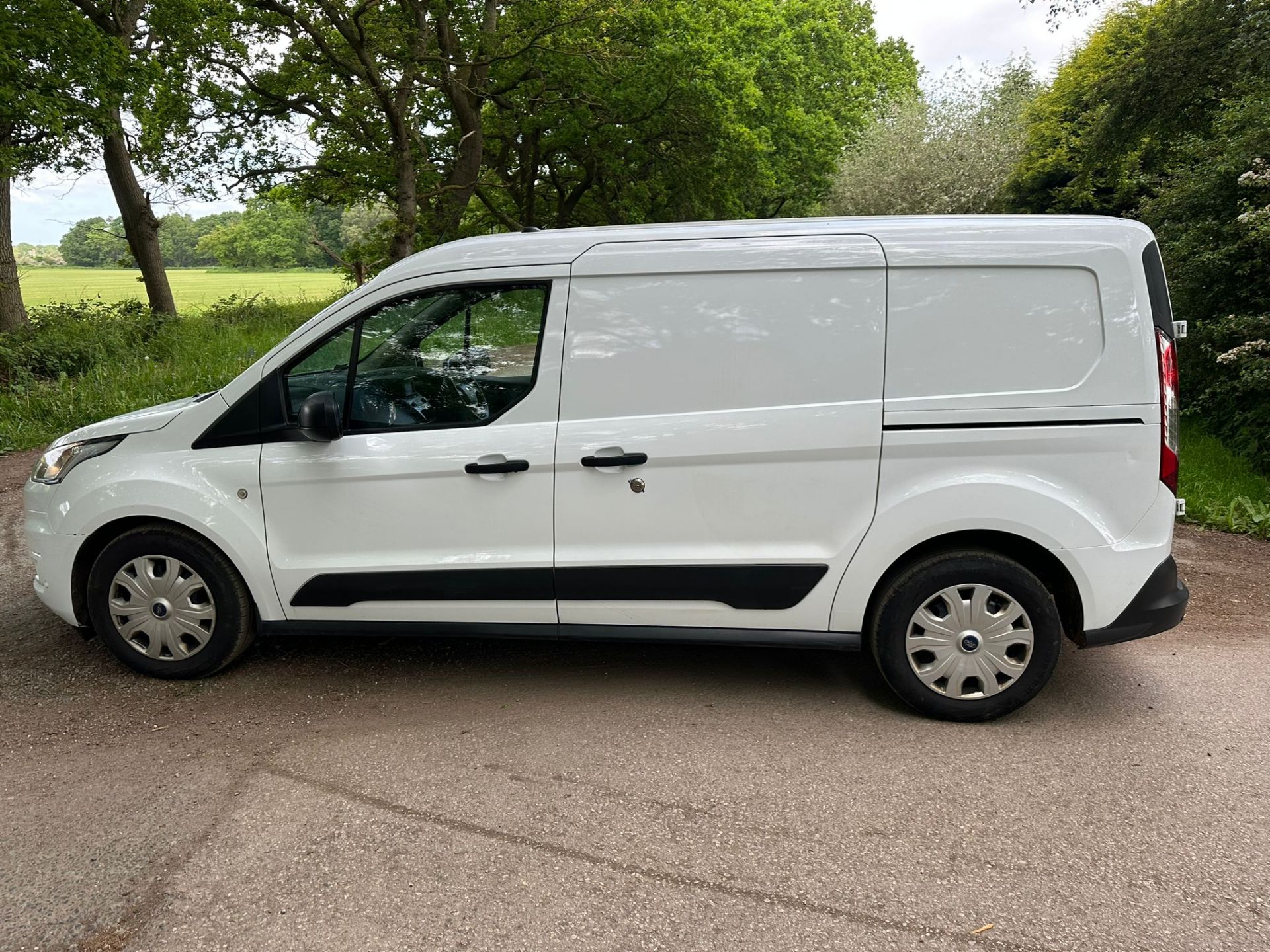 2019 68 FORD TRABSIT CONNECT TREND PANEL VAN - 113K MILES - NEWER SHAPE - EURO 6 - LWB - Image 4 of 10