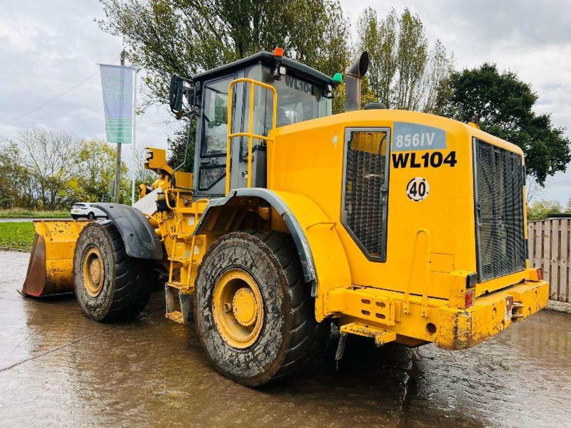 LIUGONG CLG856IV 4WD LOADING SHOVEL * YEAR 2015 * C/W AUTO LUBE & AC CABIN - Image 11 of 13