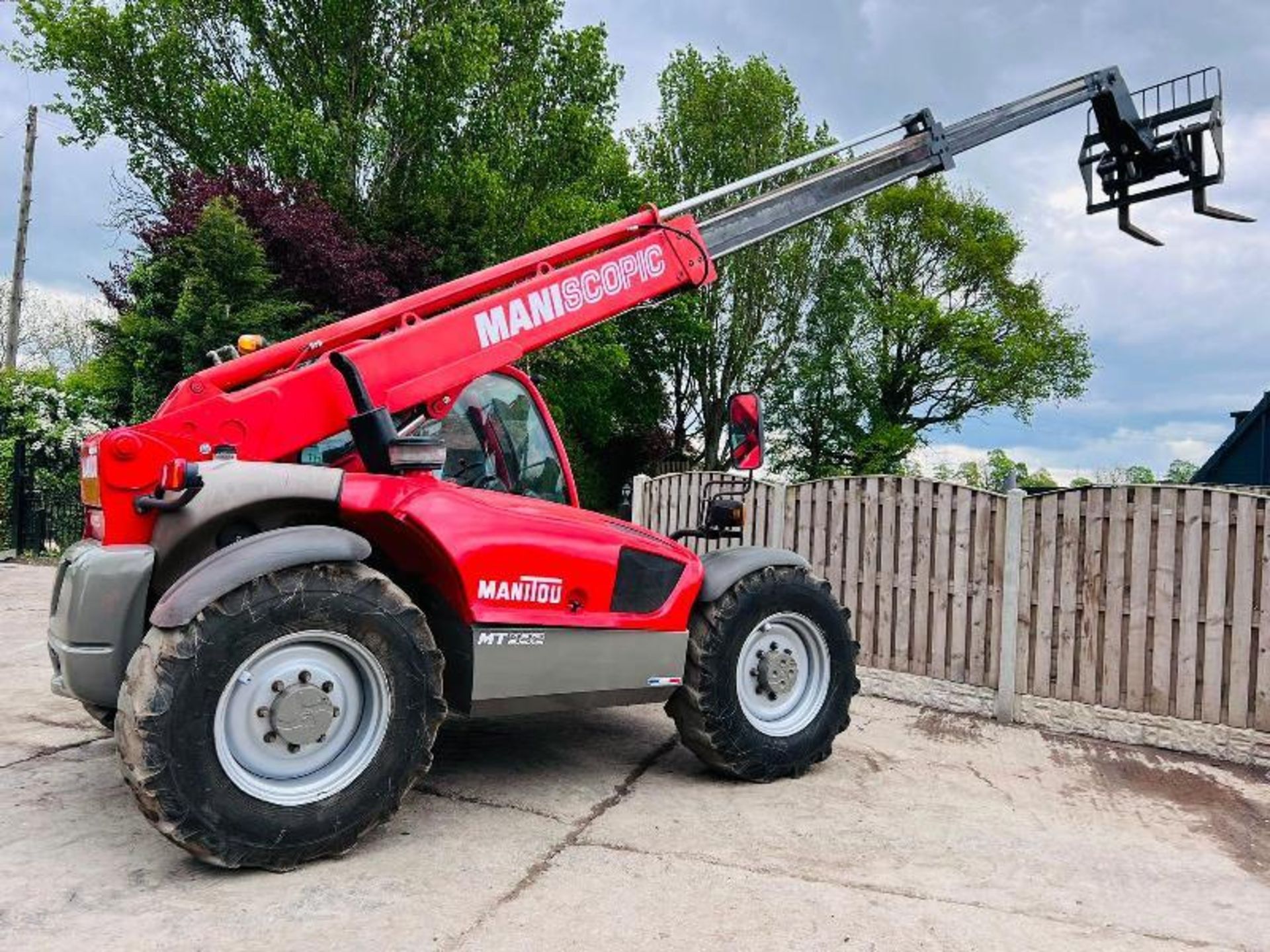 MANITOU MLT932 4WD TELEHANDLER * 9 METER REACH * C/W PALLET TINES - Image 4 of 24