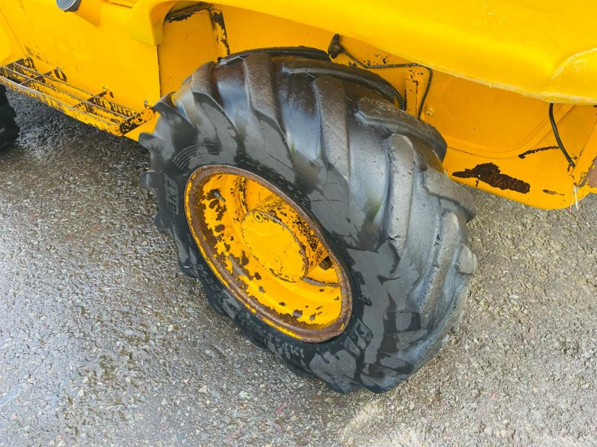 JCB 520-50 TELEHANDLER 2005 9047 HOURS 5 M REACH 2000 KG LIFT FORKS - Image 12 of 17