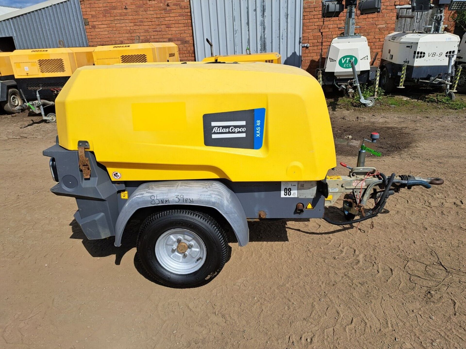 ATLAS COPCO XAS 48 DIESEL COMPRESSOR ONLY 290 HOURS - Image 4 of 8