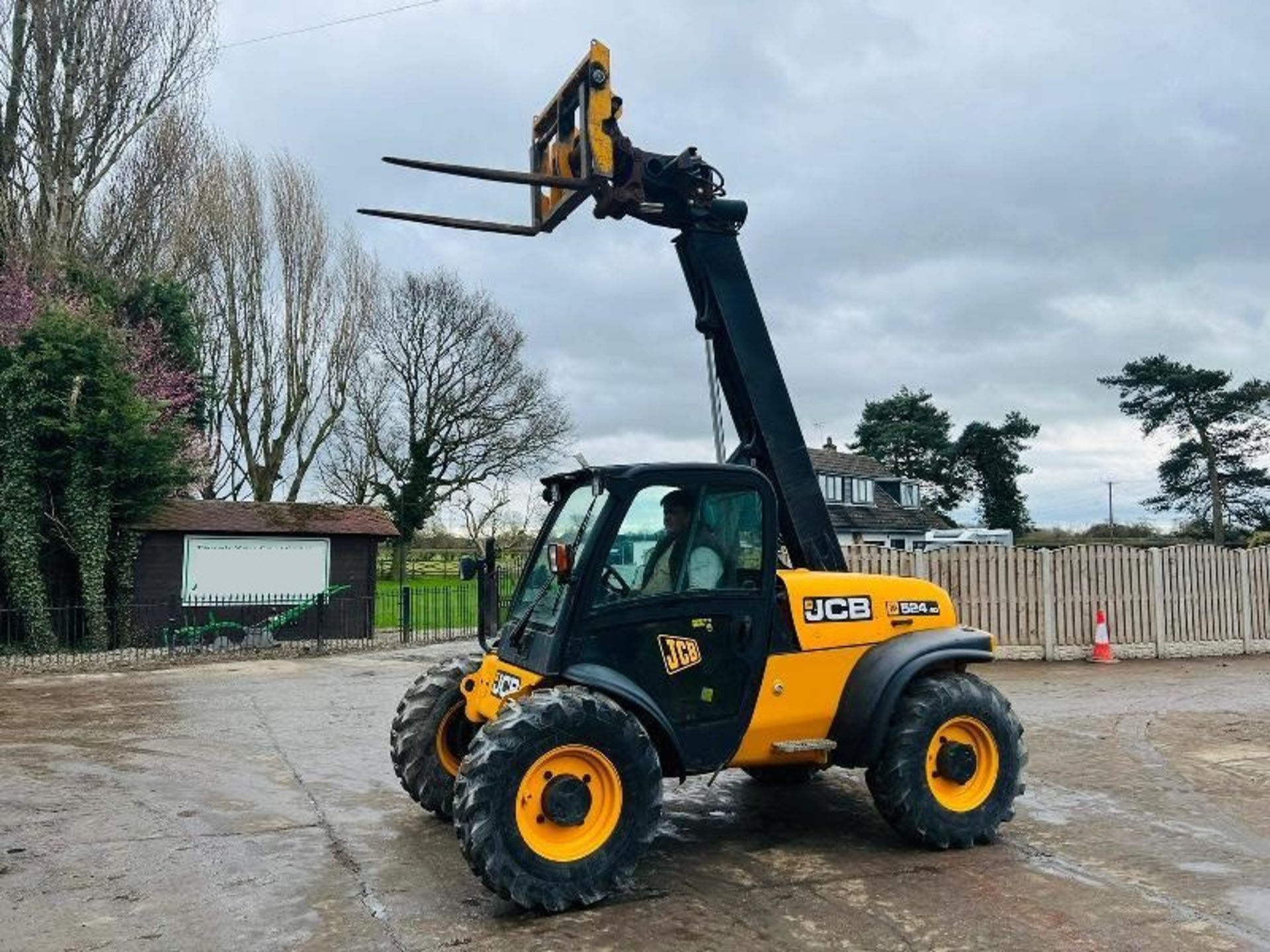 JCB 524-50 4WD TELEHANDLER C/W JOYSTICK CONTROL & PALLET TINES - Image 17 of 20