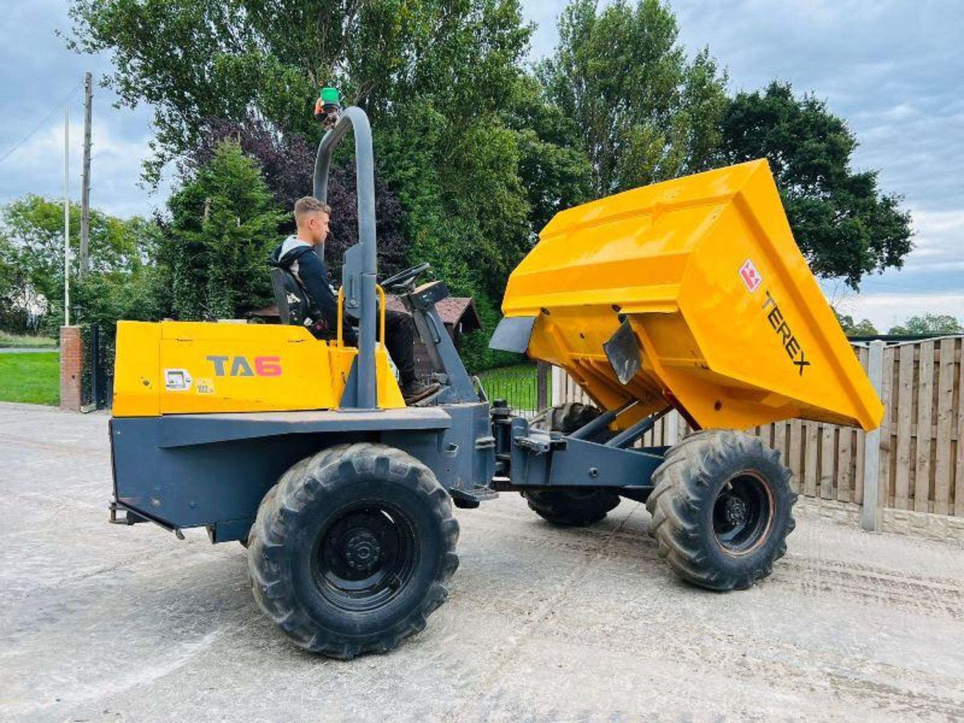 TEREX TA6 4WD DUMPER * YEAR 2014 * C/W ROLE BAR - Image 7 of 19