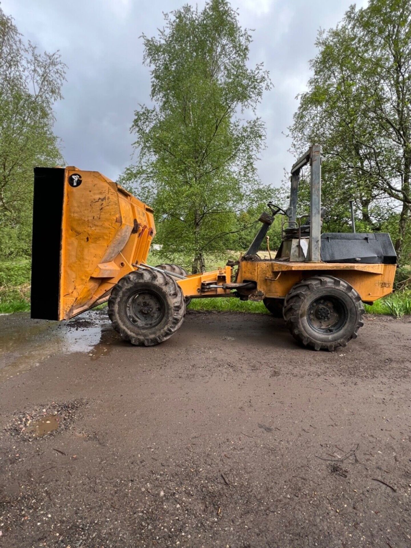 TEREX BENFORD 4 WHEEL DRIVE STRAIGHT TIP DUMPER - GOOD TYRES 6 TON - Image 3 of 12