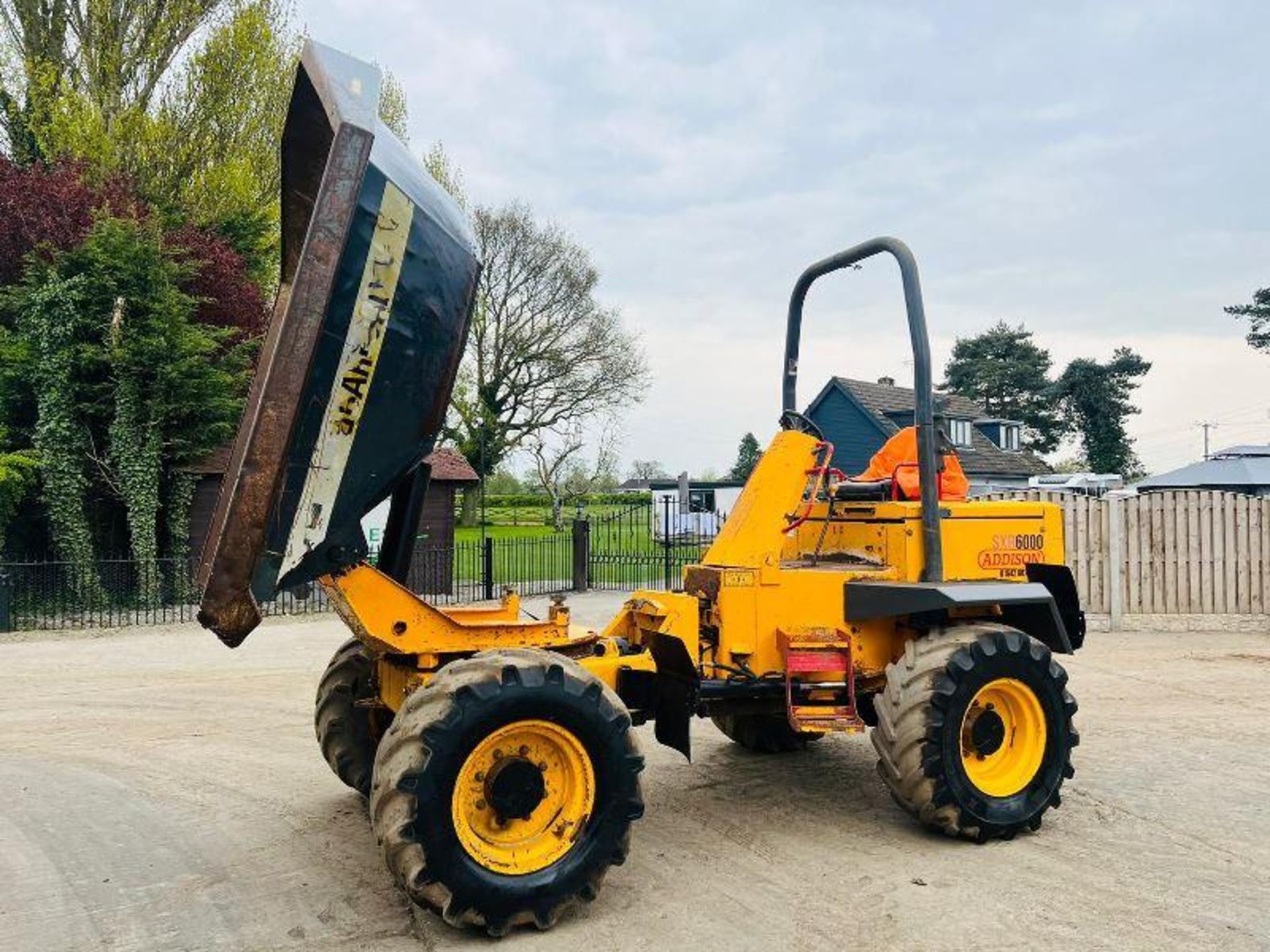 BARFORD SXR6000 4WD SWIVEL TIP DUMPER C/W ROLE BAR - Image 14 of 16