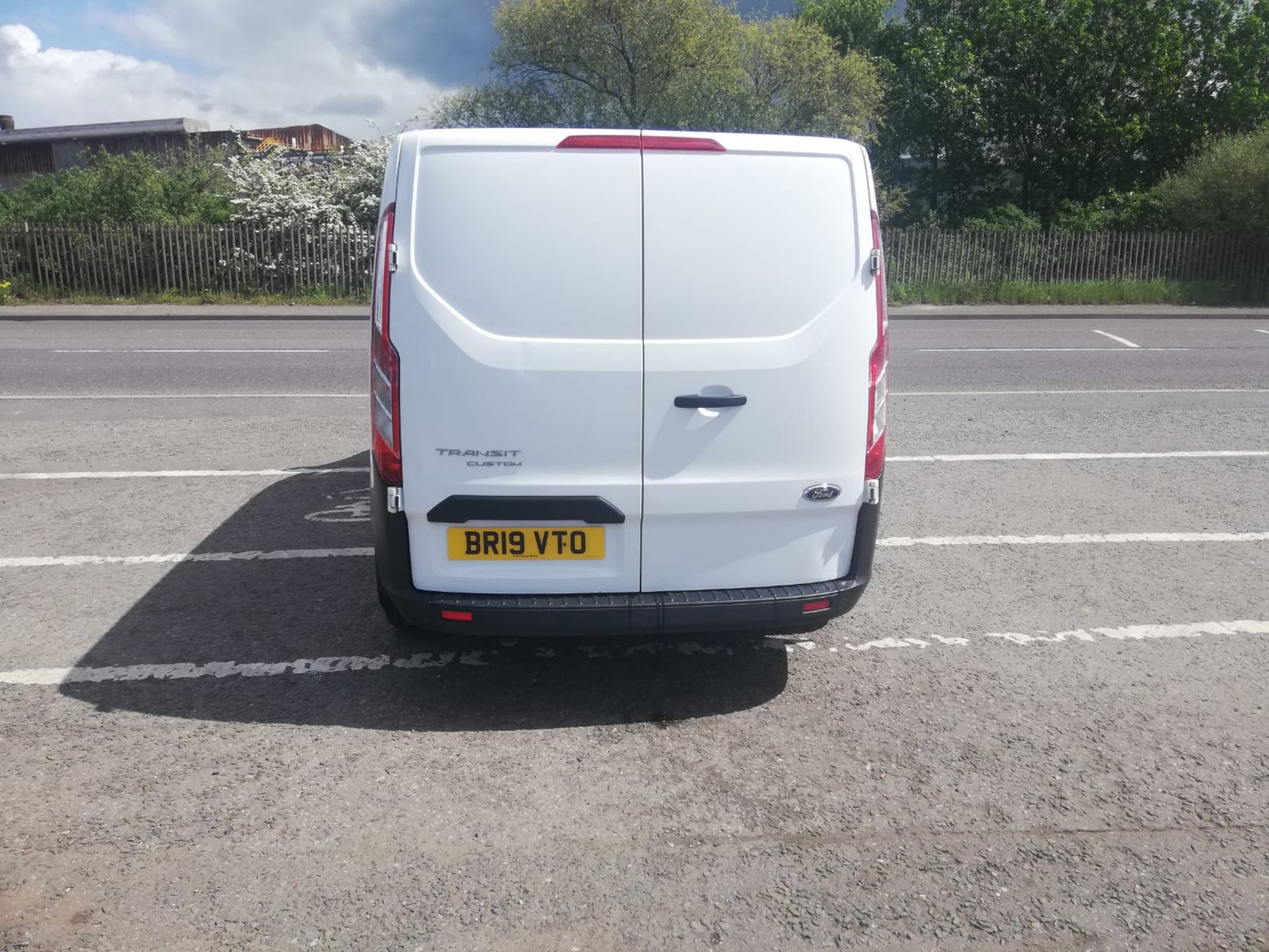 2019 19 FORD TRANSIT CUSTOM PANEL VAN - 25K MILES - EURO 6 - Image 6 of 10