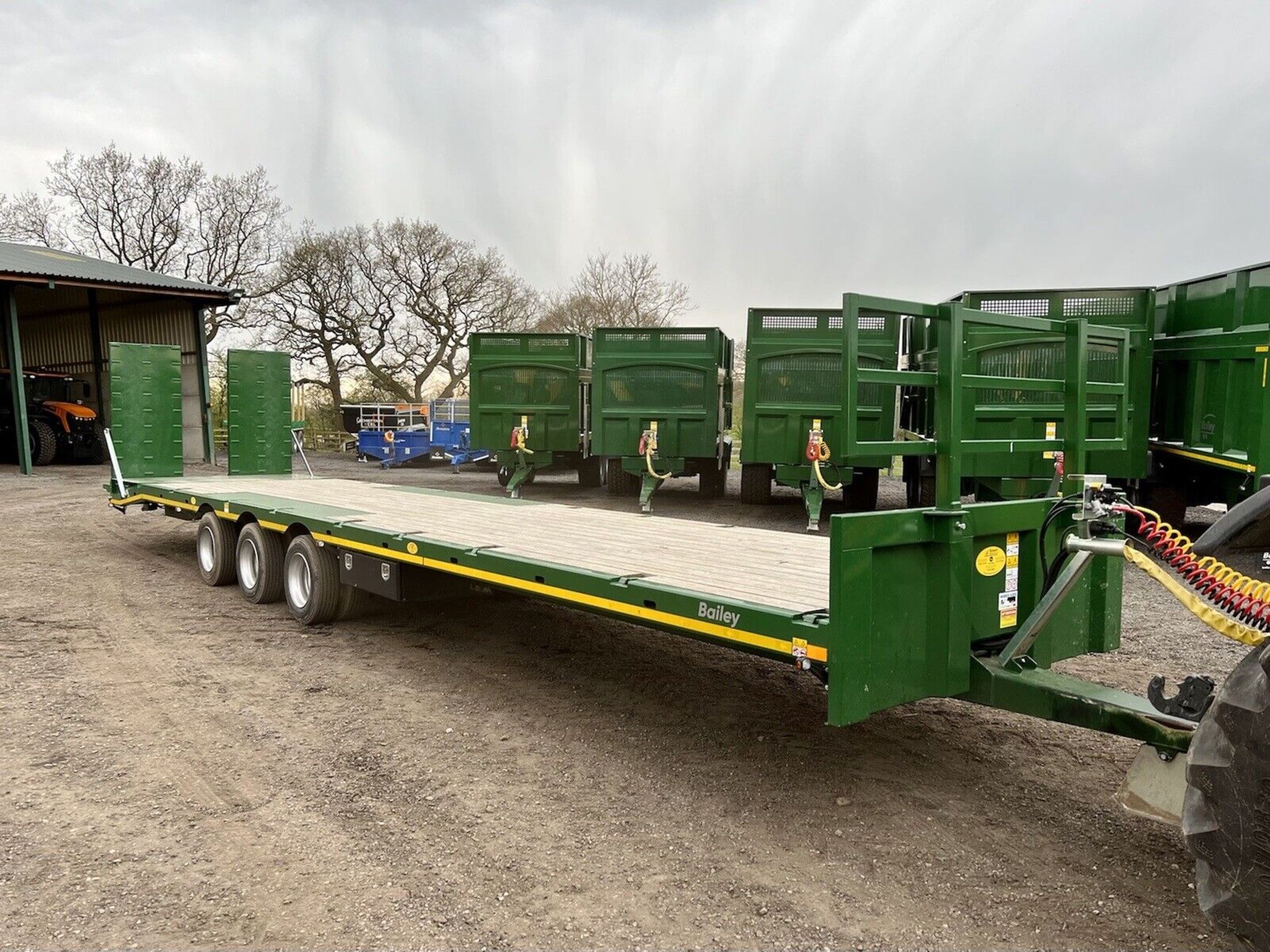 2021 BAILEY 39FT TRI AXLE LOW LOADER TRAILER / FLAT BED BALE TRAILER / STEWART - Image 6 of 6