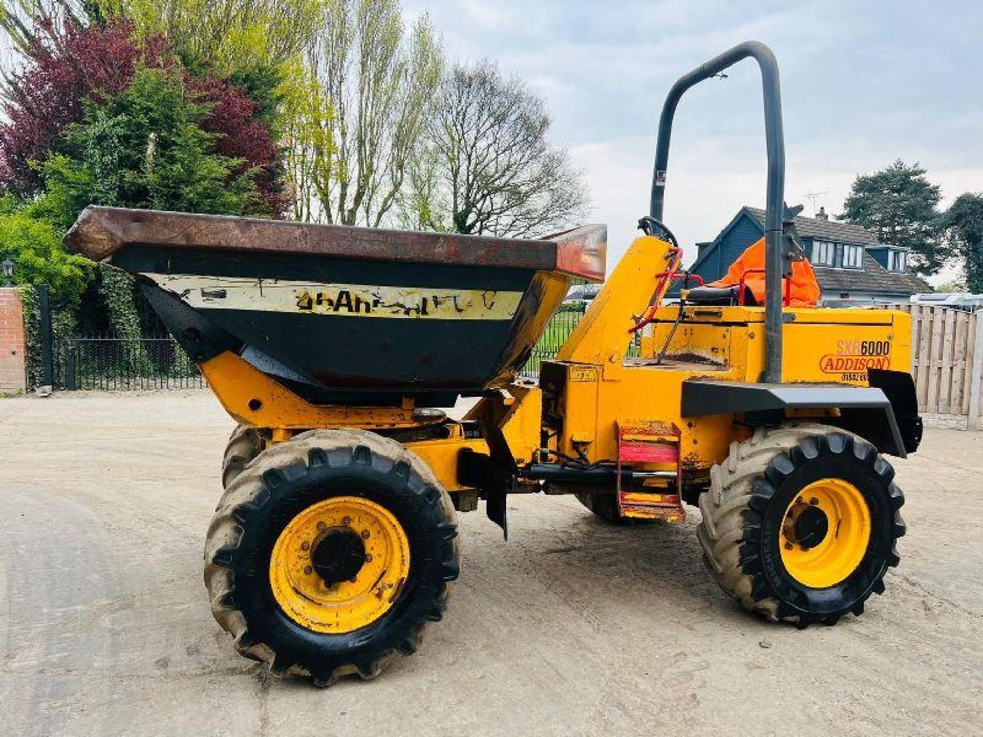 BARFORD SXR6000 4WD SWIVEL TIP DUMPER C/W ROLE BAR - Image 8 of 16