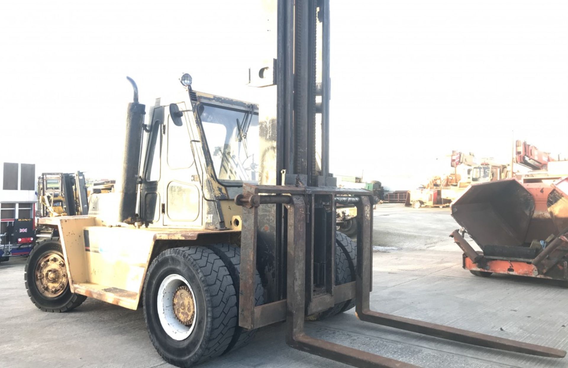 CAT V330 B 16.5 TON FORKLIFT - Image 6 of 10