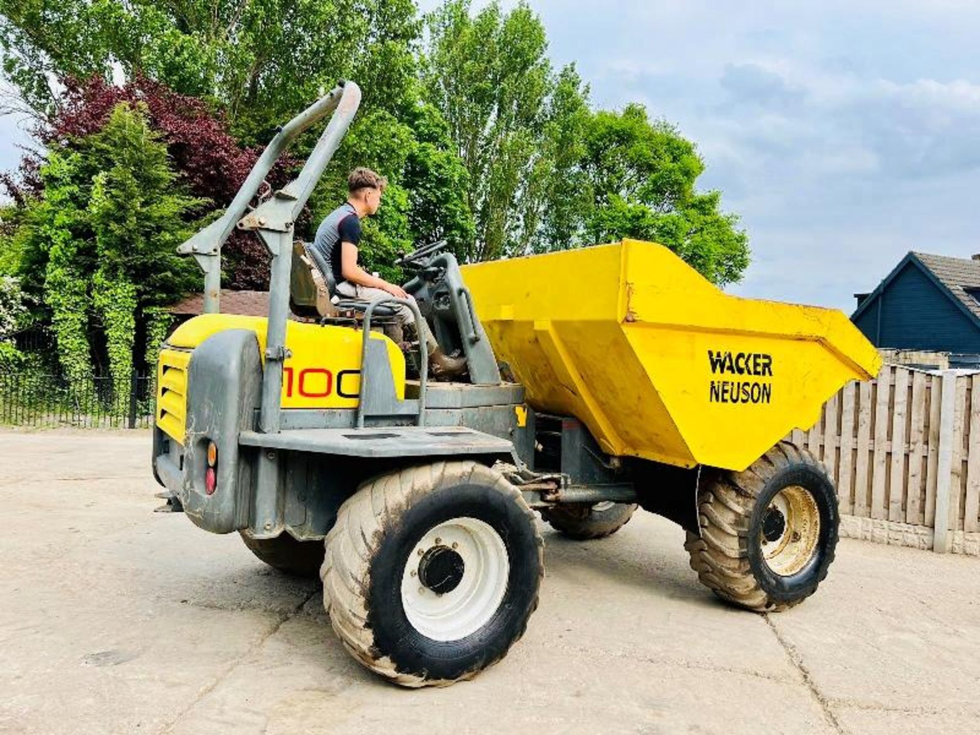 WACKER NEUSON 1001 4WD DUMPER *3976 HOURS, YEAR 2010* C/W PERKINS ENGINE - Image 2 of 25