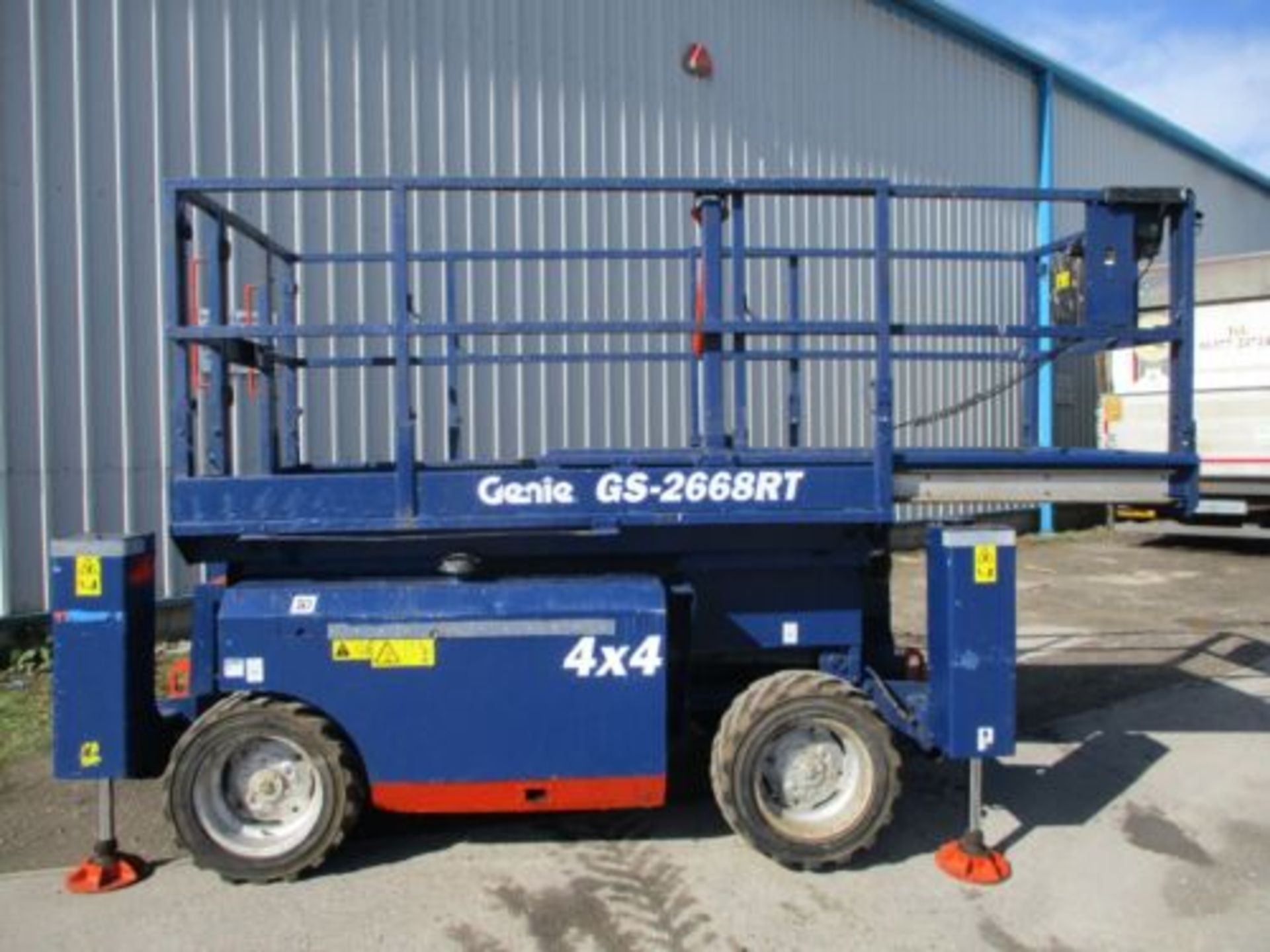 2008 GENIE GS 2668 SCISSOR LIFT ACCESS PLATFORM CHERRY PICKER MEWP UPRIGHT 4X4 - Image 10 of 13