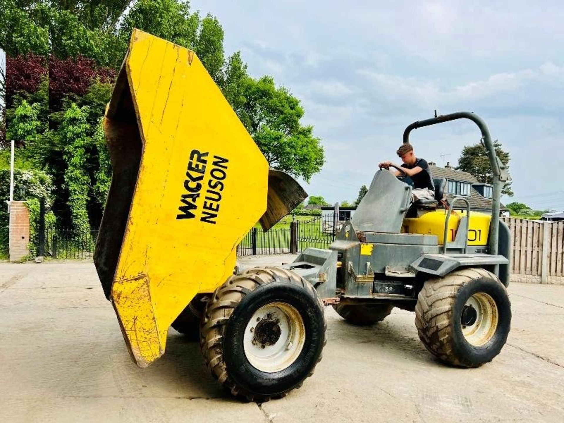 WACKER NEUSON 1001 4WD DUMPER *3976 HOURS, YEAR 2010* C/W PERKINS ENGINE - Image 8 of 25