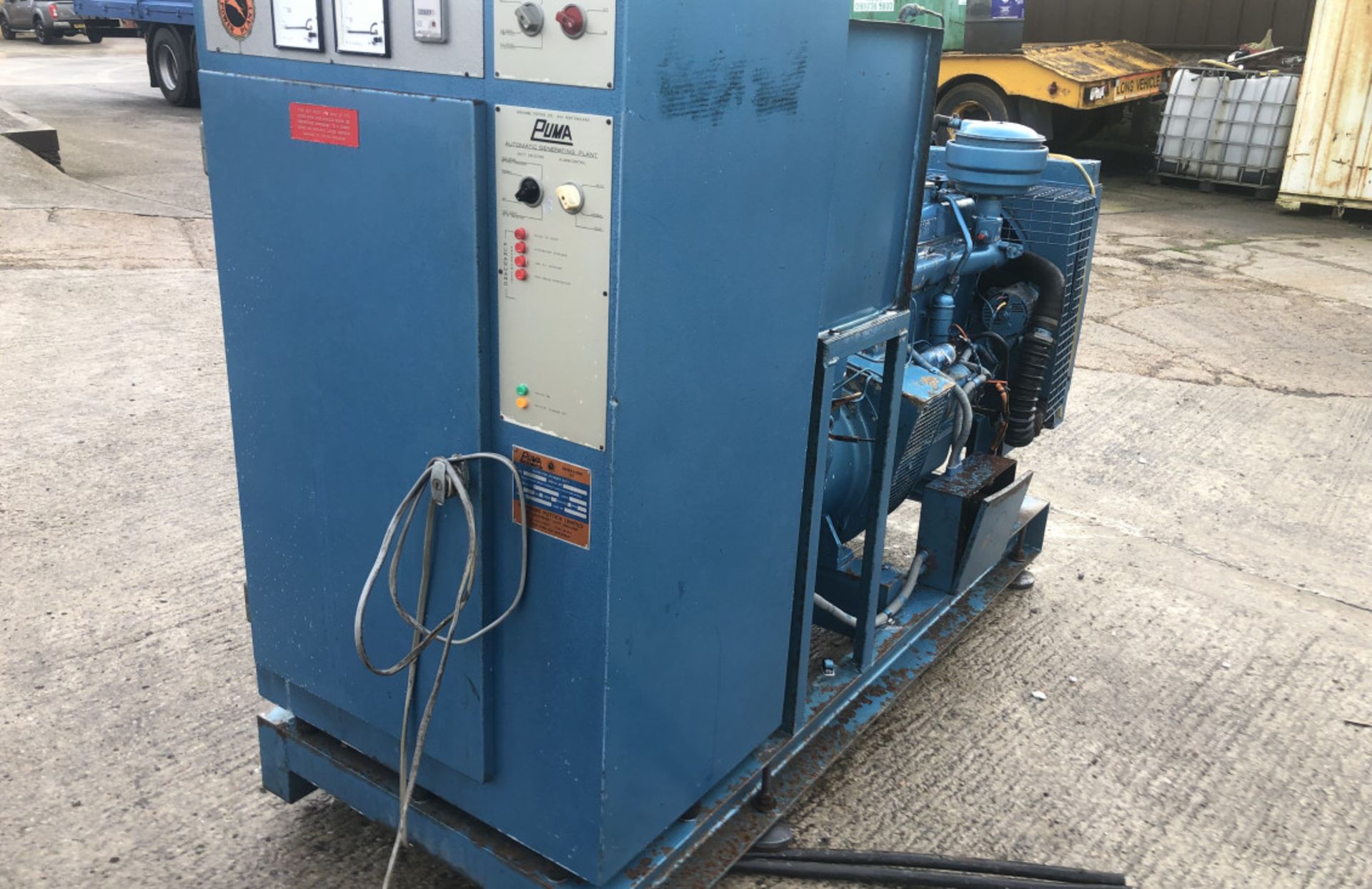 35 KVA GENERATOR BEDFORD 220 DIESEL ENGINE ONLY 32 HOURS - Image 9 of 11