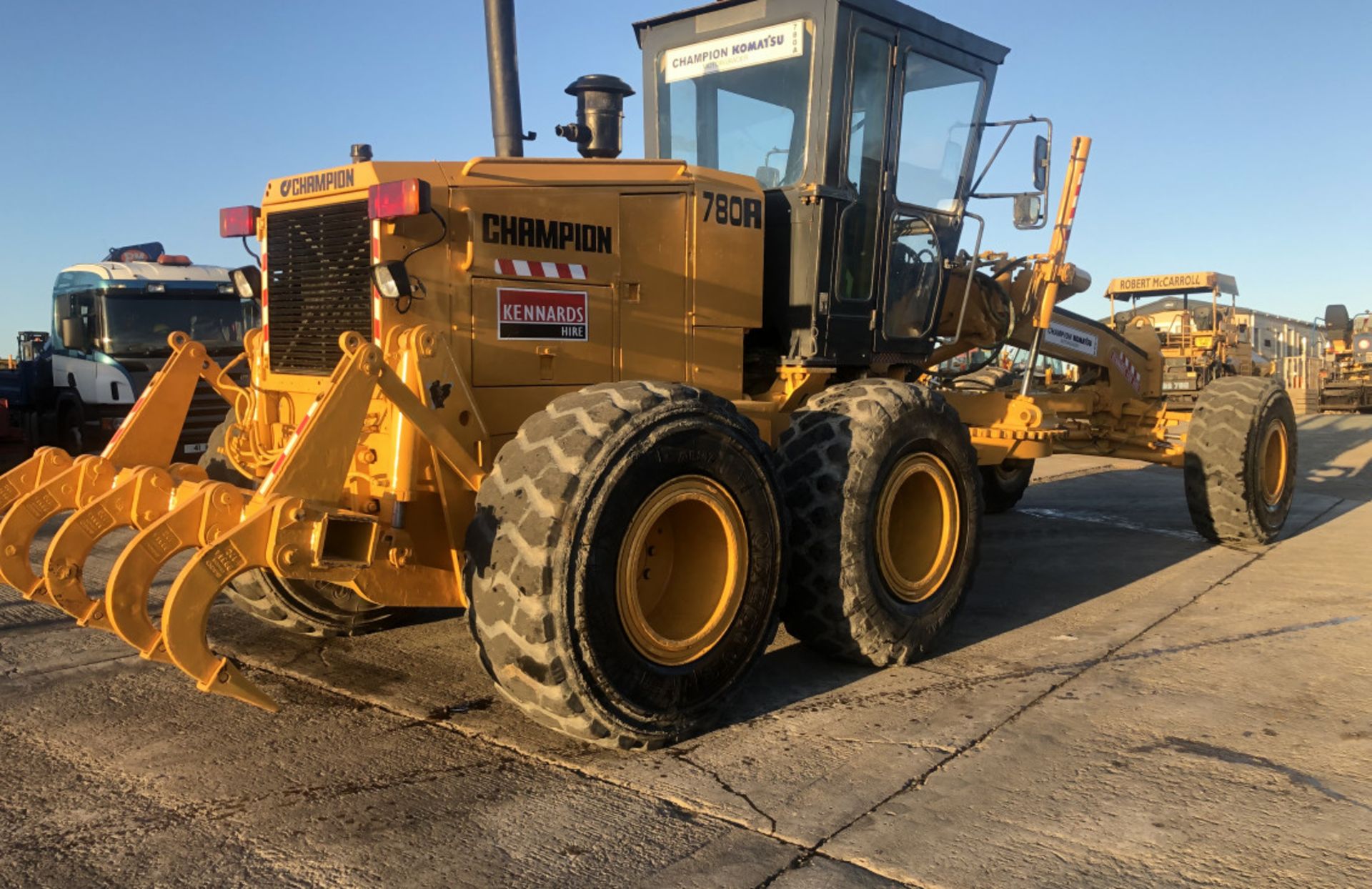 CHAMPION KOMATSU 780A MOTOR GRADER ( SAME SIZE AS - Image 5 of 8