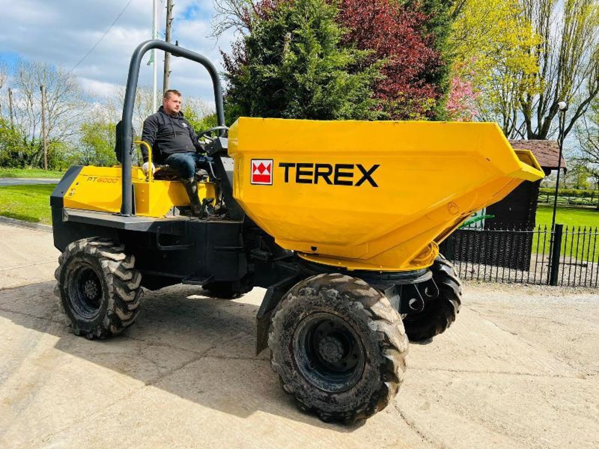 TEREX PT6000 4WD SWIVEL TIP DUMPER C/W ROLE BAR - Image 10 of 19