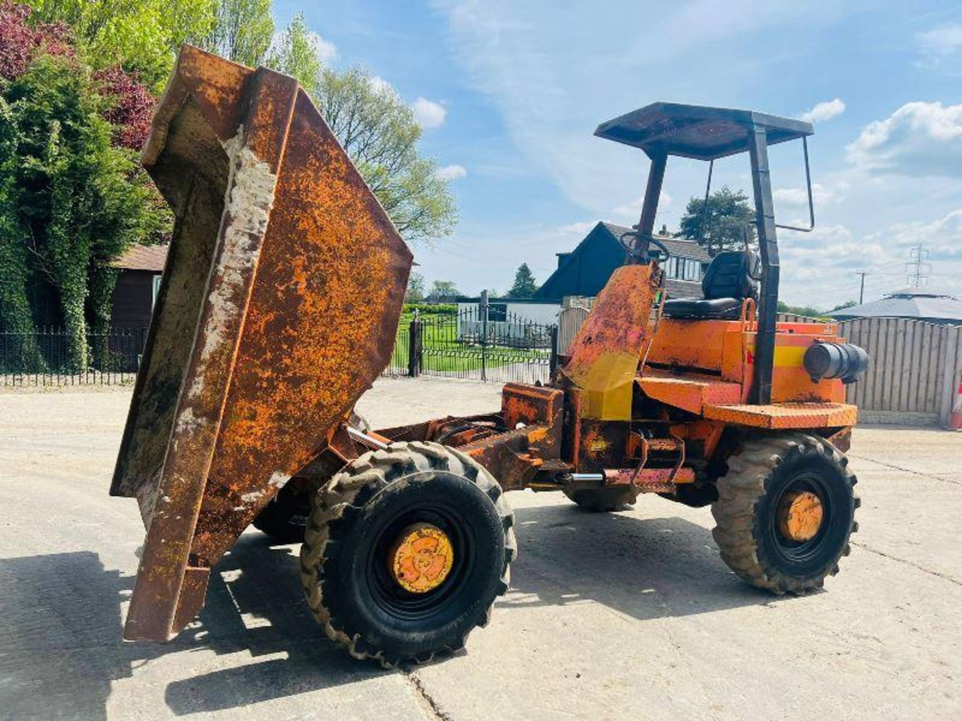 THWAITES 5 TON 4WD DUMPER C/W ROLE BAR & CANOPY - Image 5 of 13