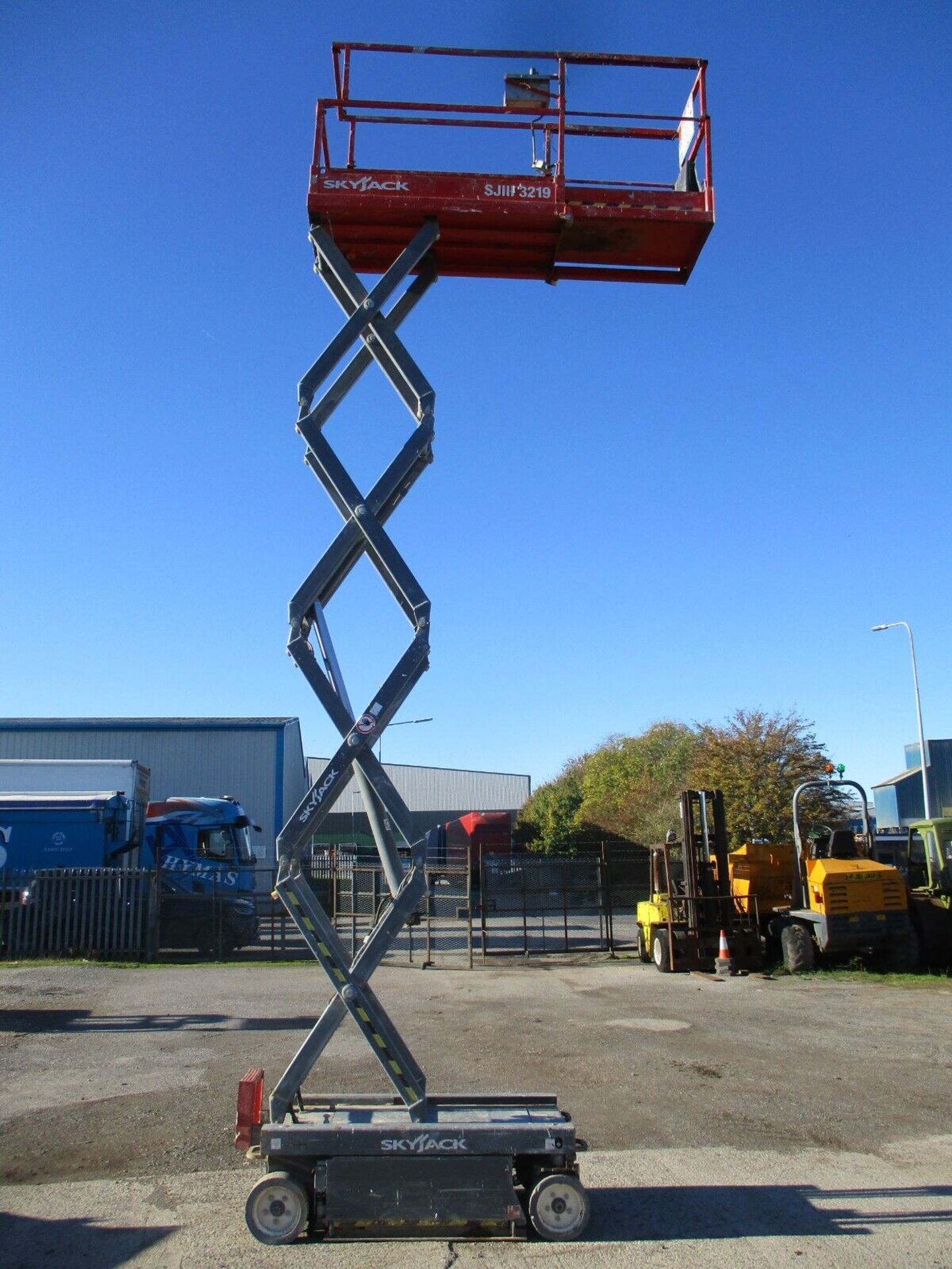 2014 SKYJACK SJ3219 SCISSOR LIFT ACCESS PLATFORM CHERRY PICKER GENIE 1932 DELIVE - Image 2 of 12