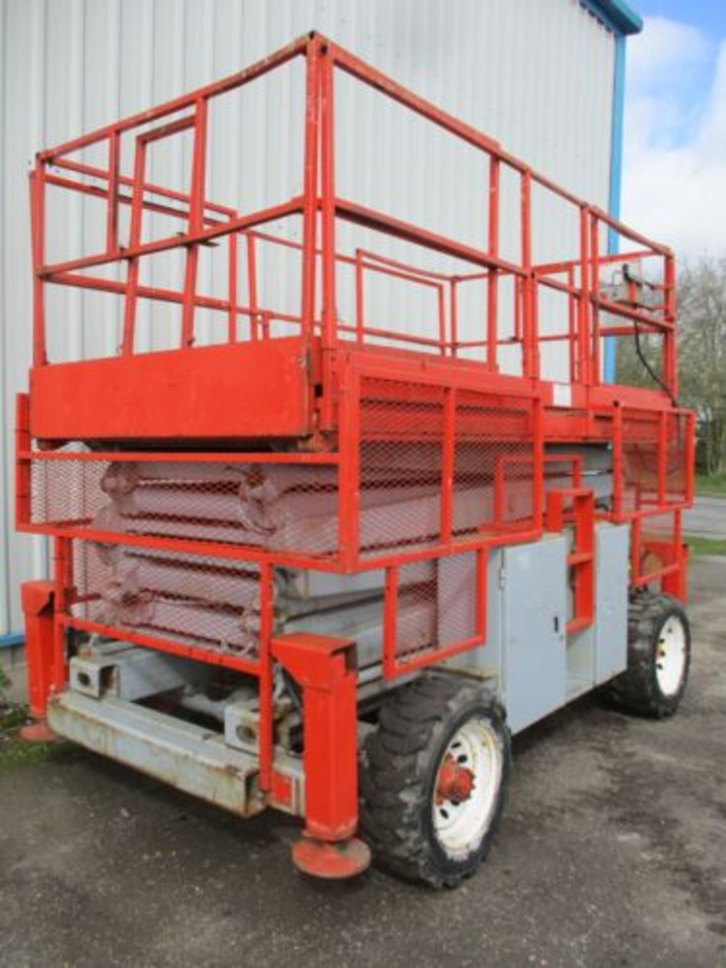 SKYJACK 8841 SCISSOR LIFT ACCESS PLATFORM CHERRY PICKER MEWP GENIE CLAY TRAP - Image 13 of 13