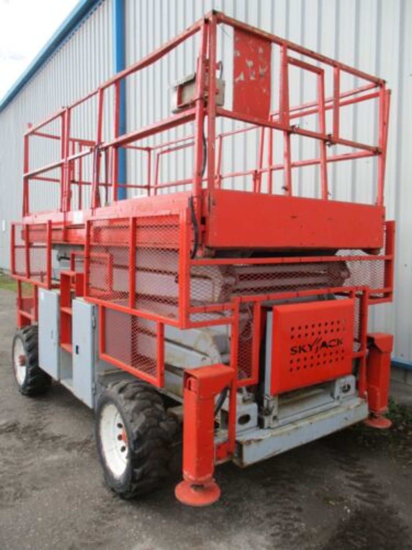 SKYJACK 8841 SCISSOR LIFT ACCESS PLATFORM CHERRY PICKER MEWP GENIE CLAY TRAP - Image 12 of 13