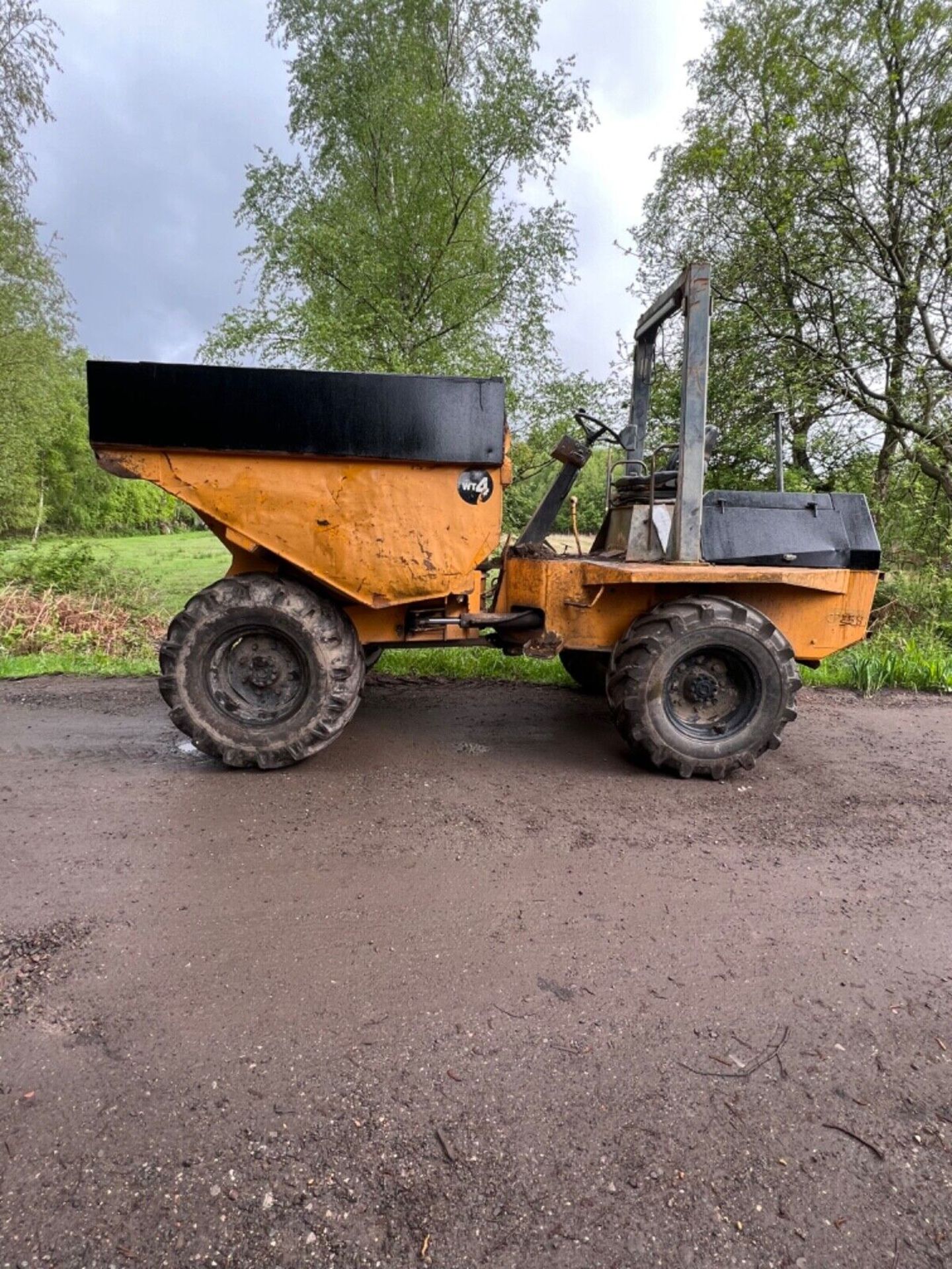 TEREX BENFORD 4 WHEEL DRIVE STRAIGHT TIP DUMPER - GOOD TYRES 6 TON - Image 12 of 12