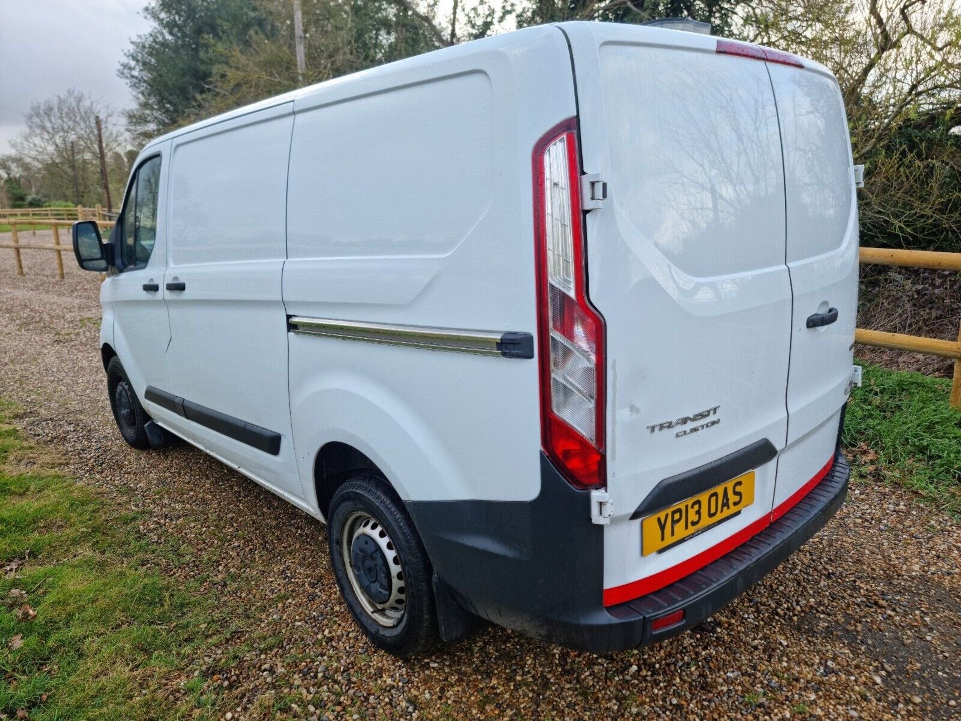 2013 FORD TRANSIT CUSTOM 270 ECO-TECH 2.2 TDCI VAN - 120K MILES - Image 2 of 6