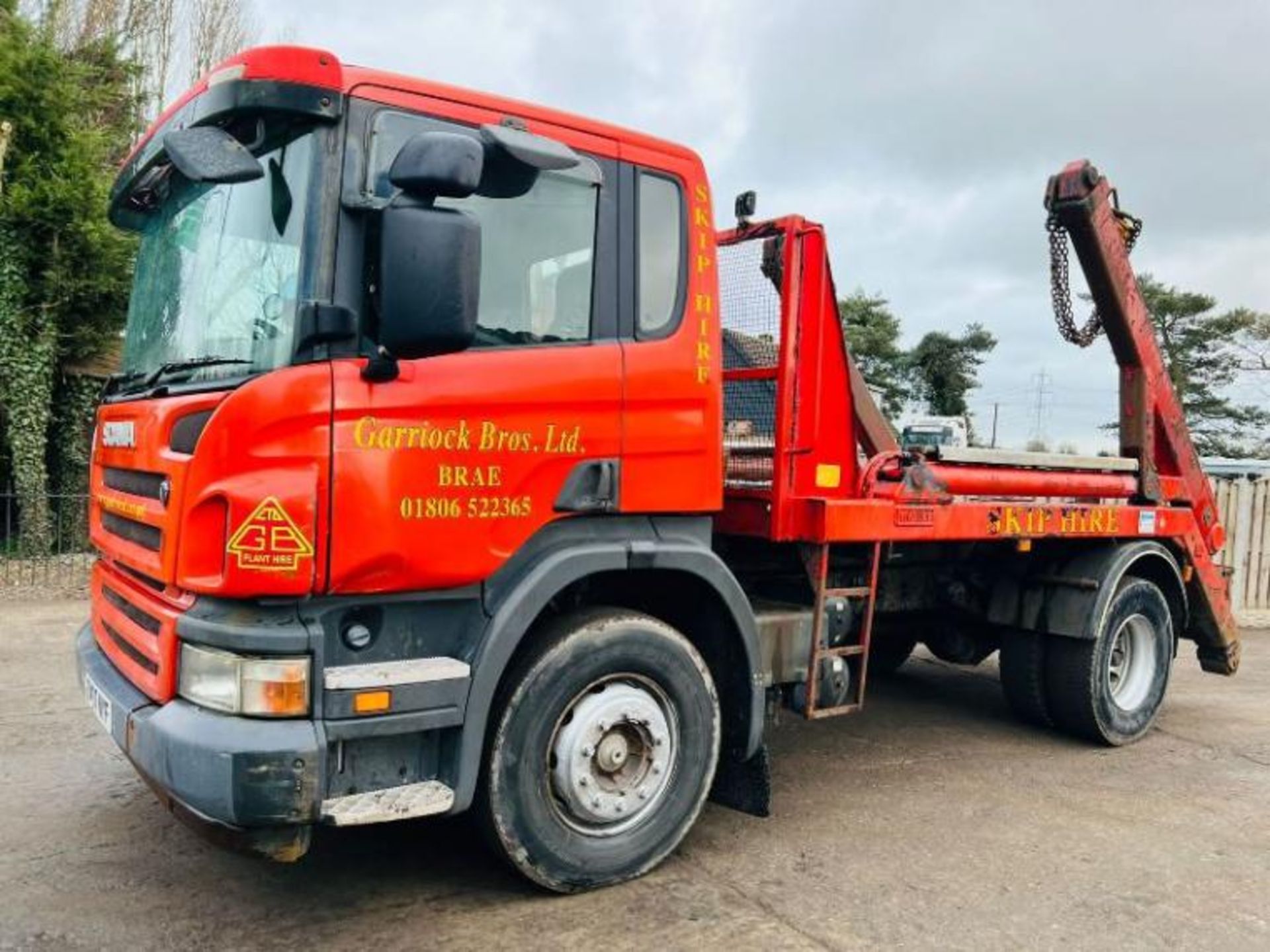 SCANIA 4X2 SKIP LORRY * MOT'D TILL 31ST JULY 2023 , 1 OWNER FROM NEW