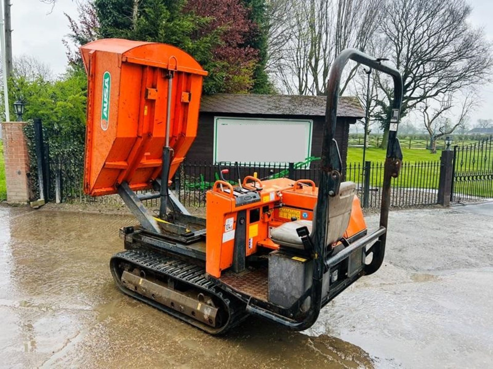 AUSA TRACKED SWIVEL TIP DUMPER *413 HOURS* C/W RUBBER TRACKS & KUBOTA ENGINE - Image 7 of 15