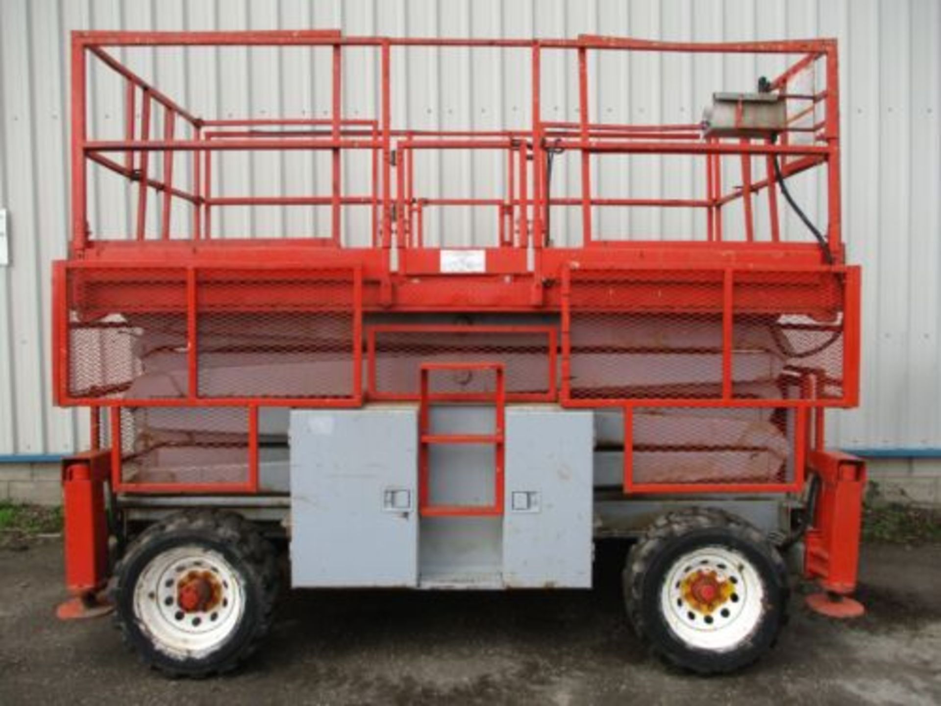 SKYJACK 8841 SCISSOR LIFT ACCESS PLATFORM CHERRY PICKER MEWP GENIE CLAY TRAP - Image 11 of 13