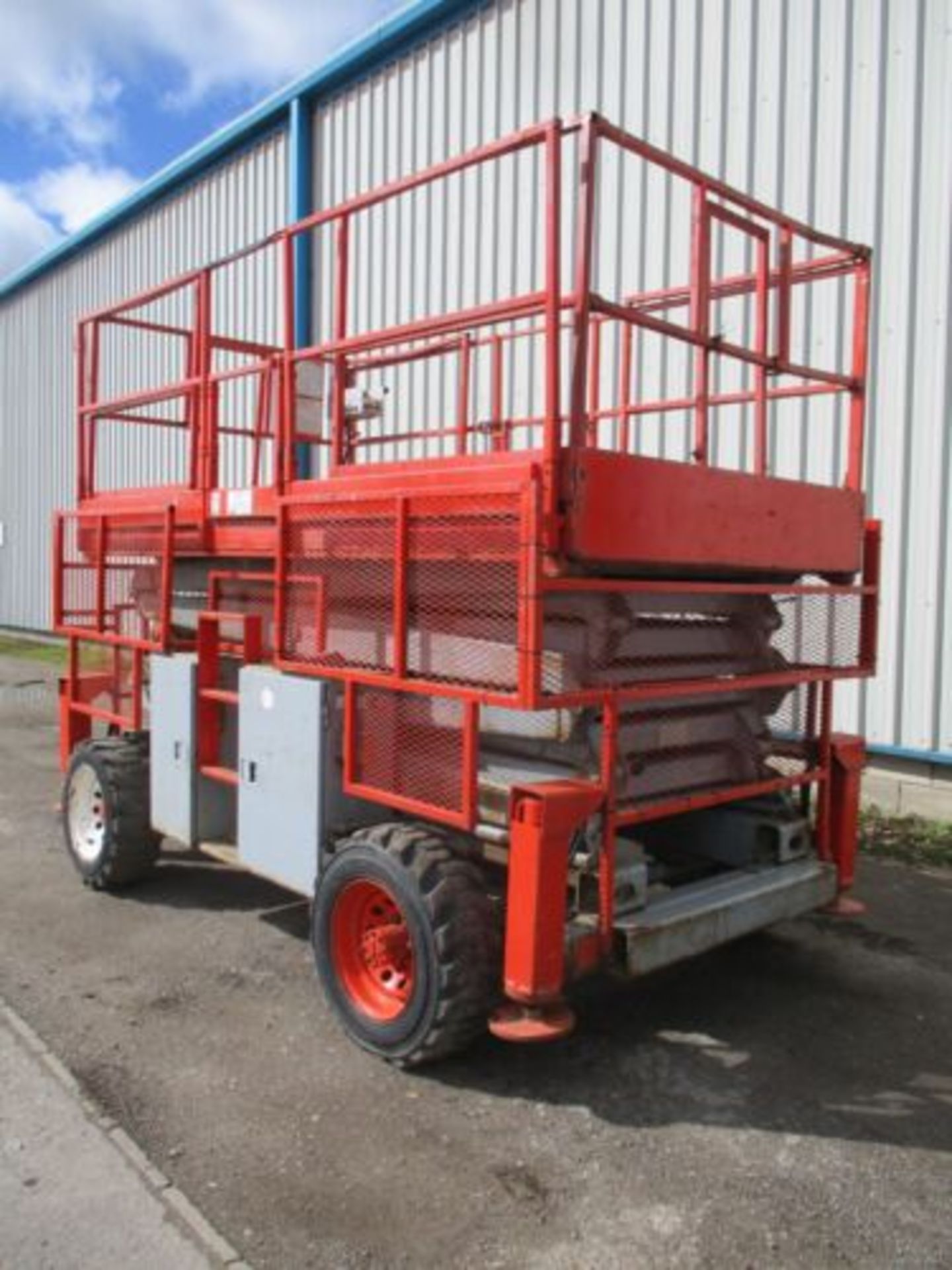 SKYJACK 8841 SCISSOR LIFT ACCESS PLATFORM CHERRY PICKER MEWP GENIE CLAY TRAP - Image 5 of 13