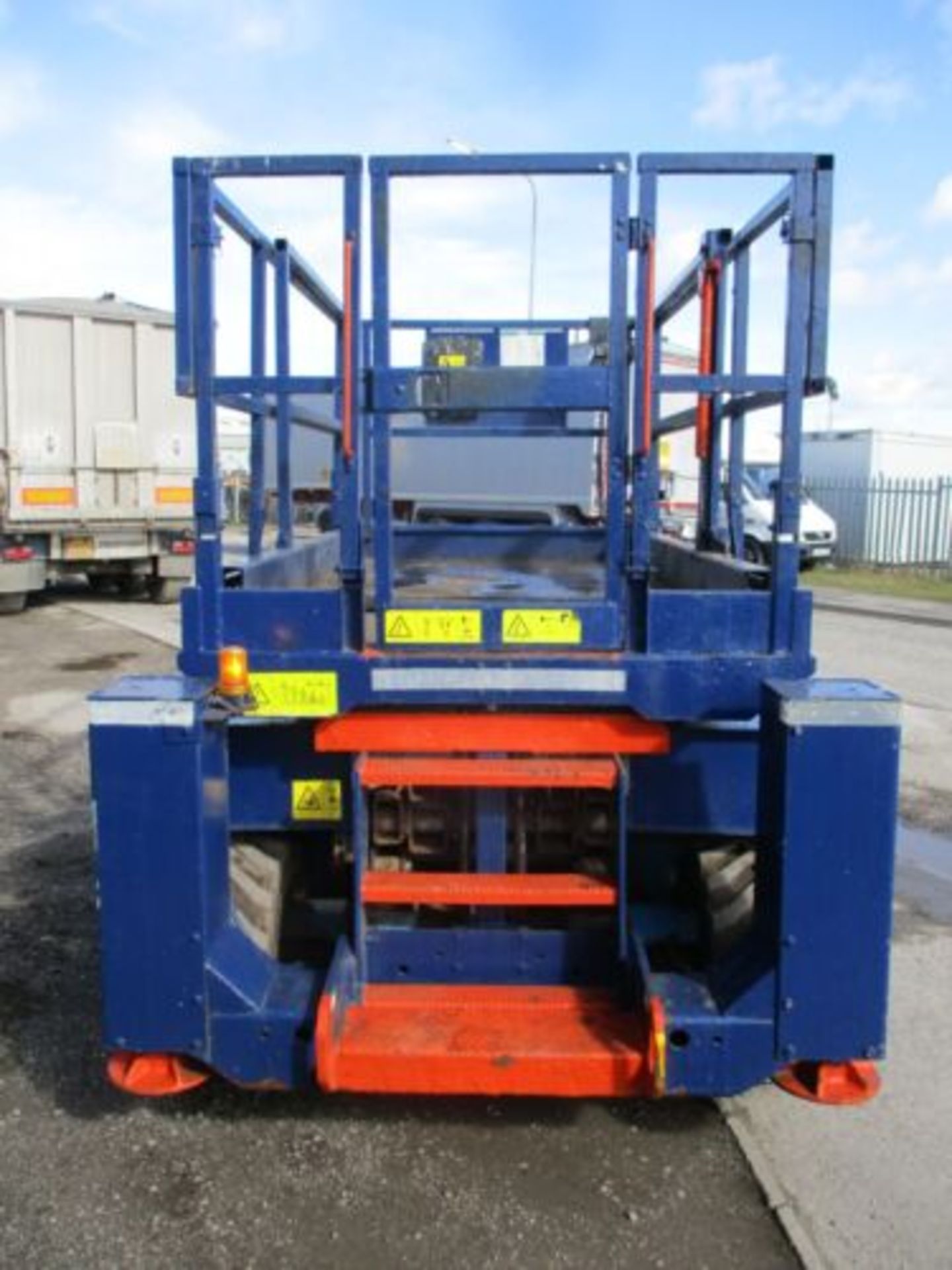 2008 GENIE GS 2668 SCISSOR LIFT ACCESS PLATFORM CHERRY PICKER MEWP UPRIGHT 4X4 - Image 8 of 13