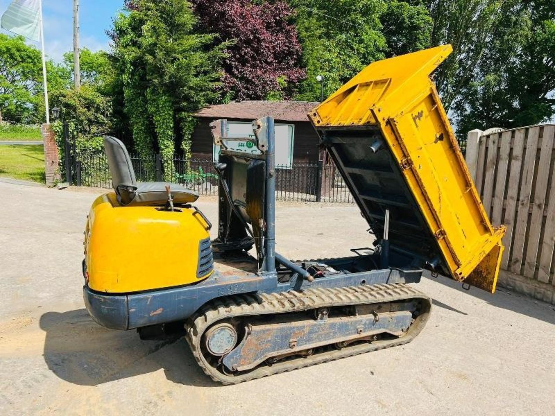 TRACKED DUMPER C/W DROP SIDE'S TIPPING BODY & RUBBER TRACKS - Image 2 of 13