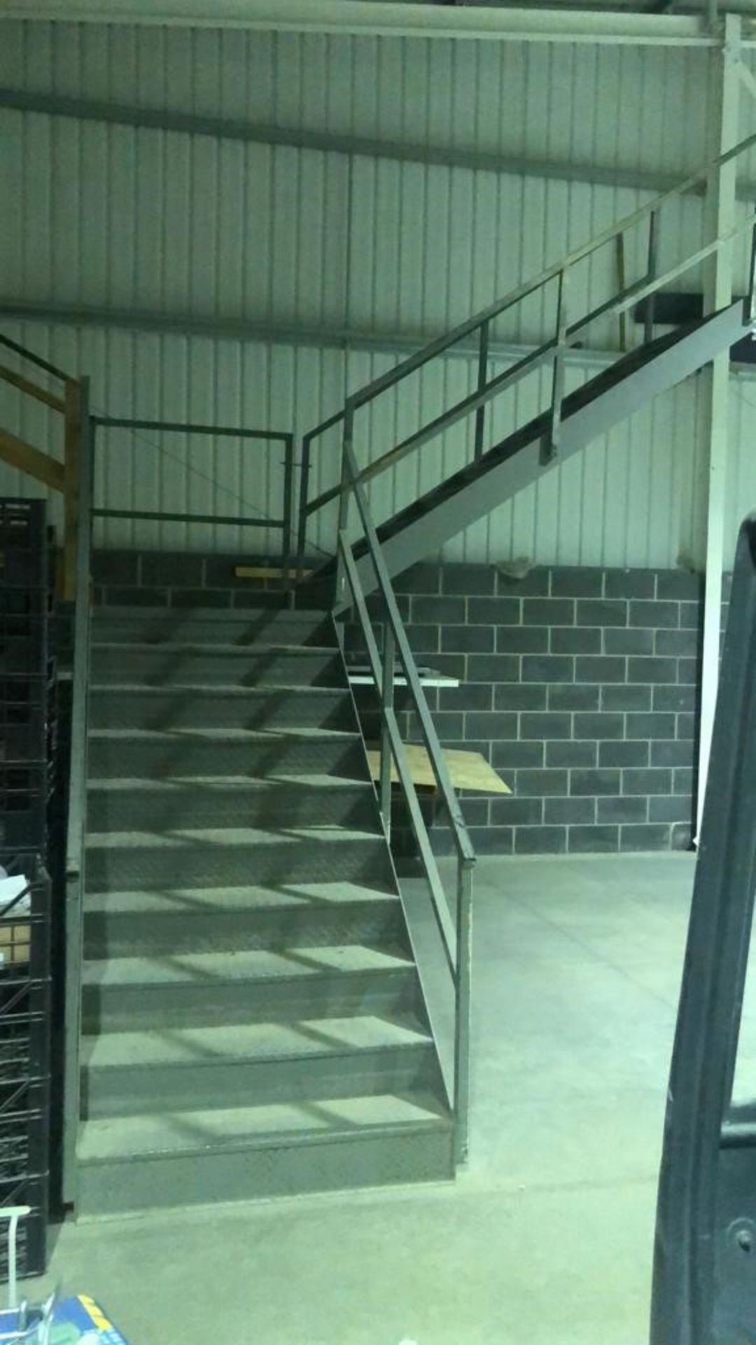 INDUSTRIAL WAREHOUSE MEZZANINE STAIRS STEEL HEAVY DUTY SOLID - Image 4 of 4