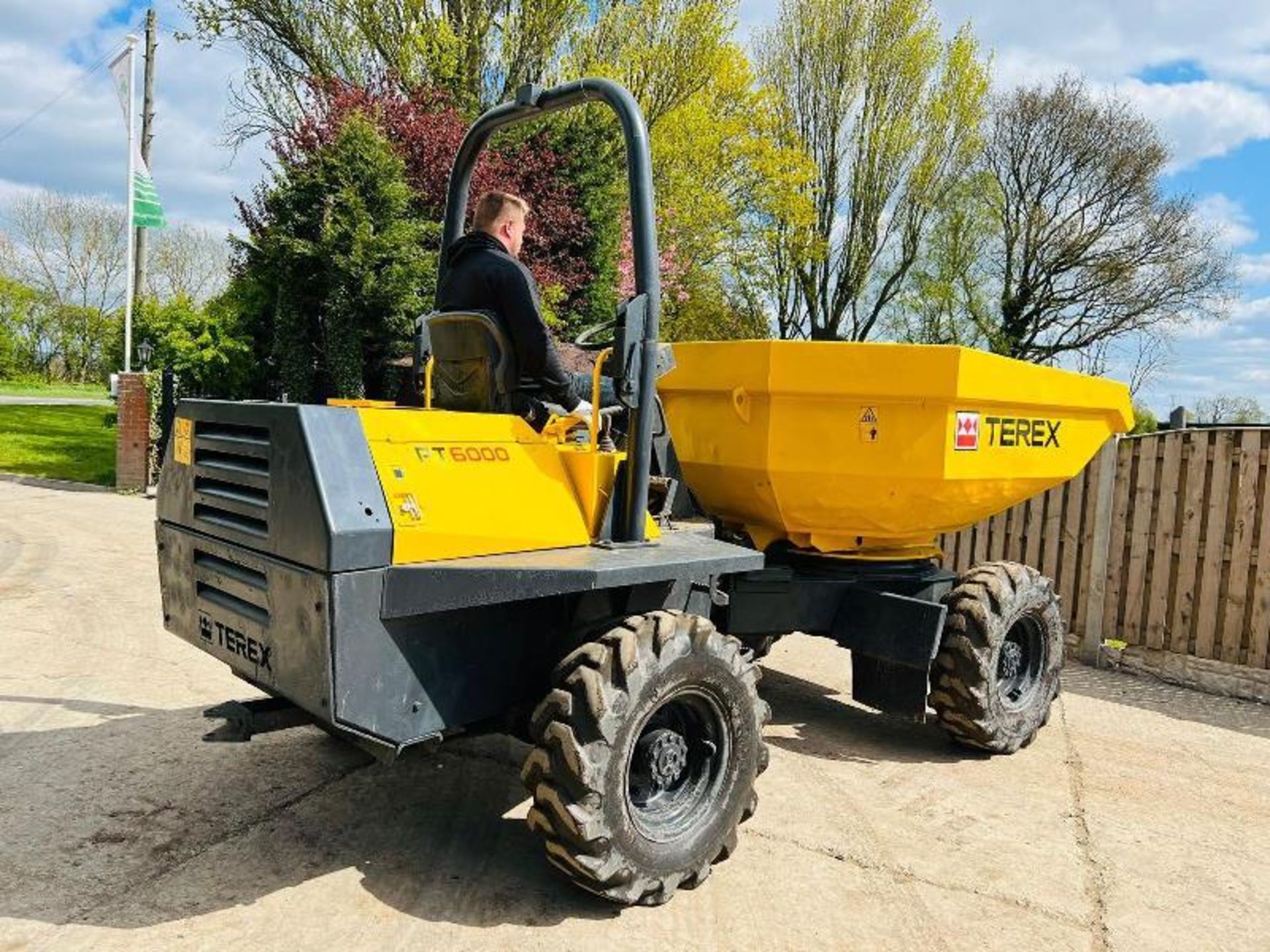 TEREX PT6000 4WD SWIVEL TIP DUMPER C/W ROLE BAR