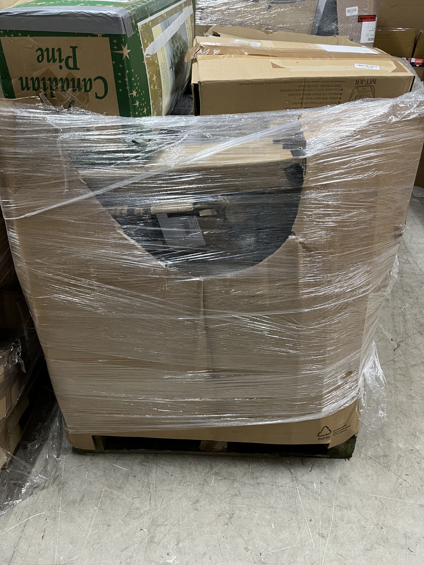 PALLET OF ASSORTED ITEMS ID-01