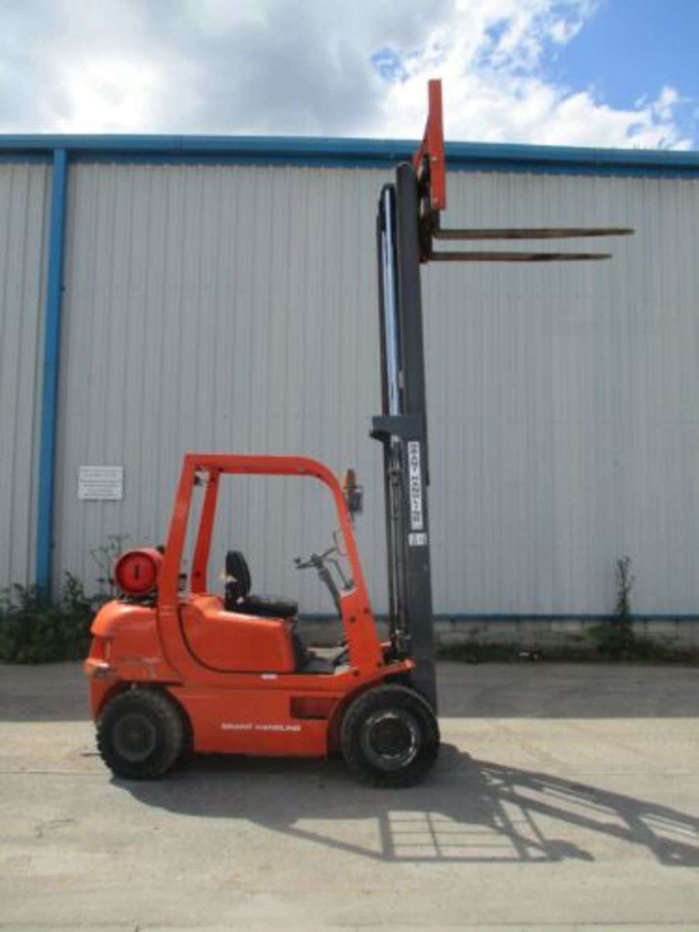 SAMUK SF25 FORK LIFT FORKLIFT TRUCK STACKER 2.5 TON SIDESHIFT DELIVERY - Image 7 of 11