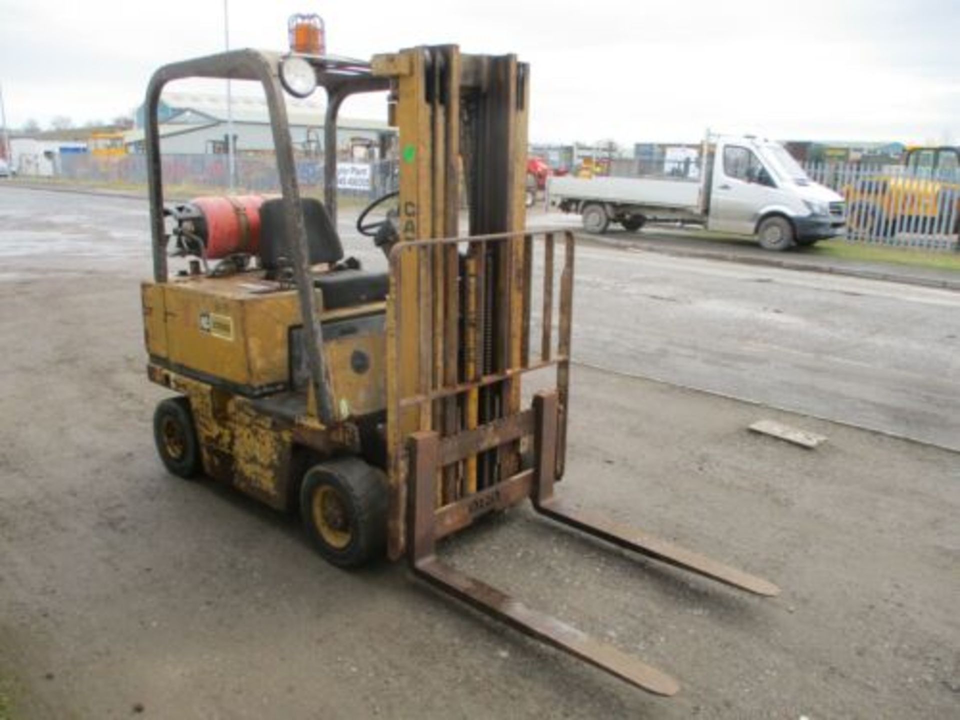 CAT CATERPILLAR V35D FORK LIFT FORKLIFT TRUCK STACKER CONTAINER SPEC TRIPLE MAST - Image 5 of 11