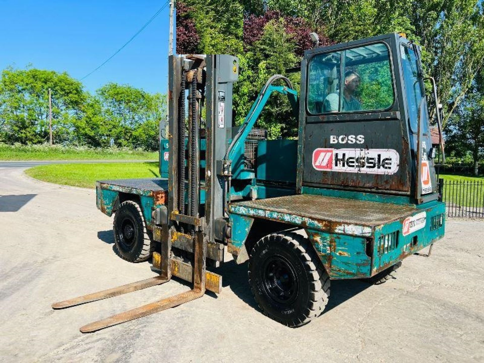 BOSS 556 SIDE LOADING FORKLIFT *FULL REFURB IN 2014* C/W PERKINS ENGINE - Image 21 of 25