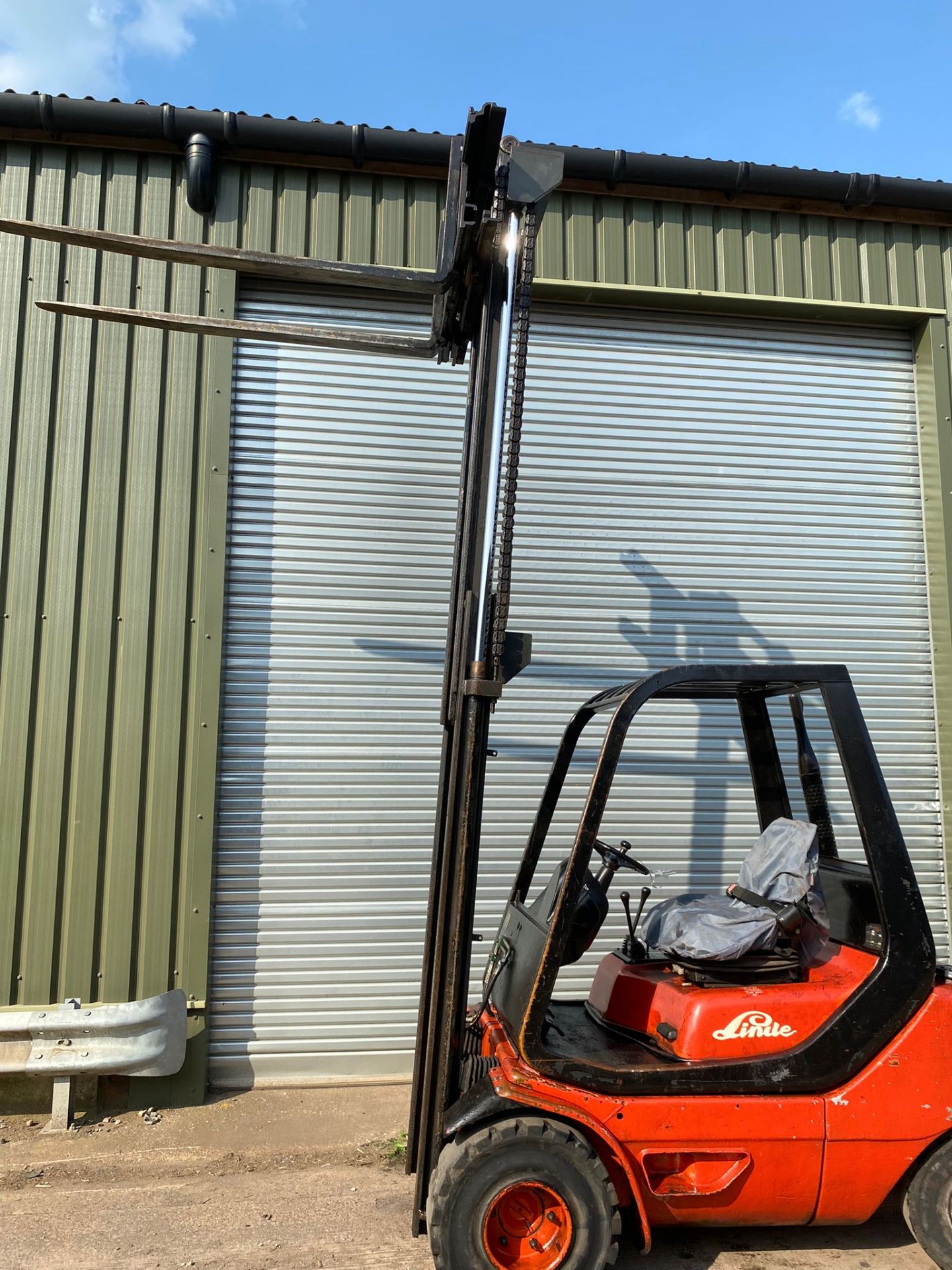 LINDE H30D FORKLIFT.