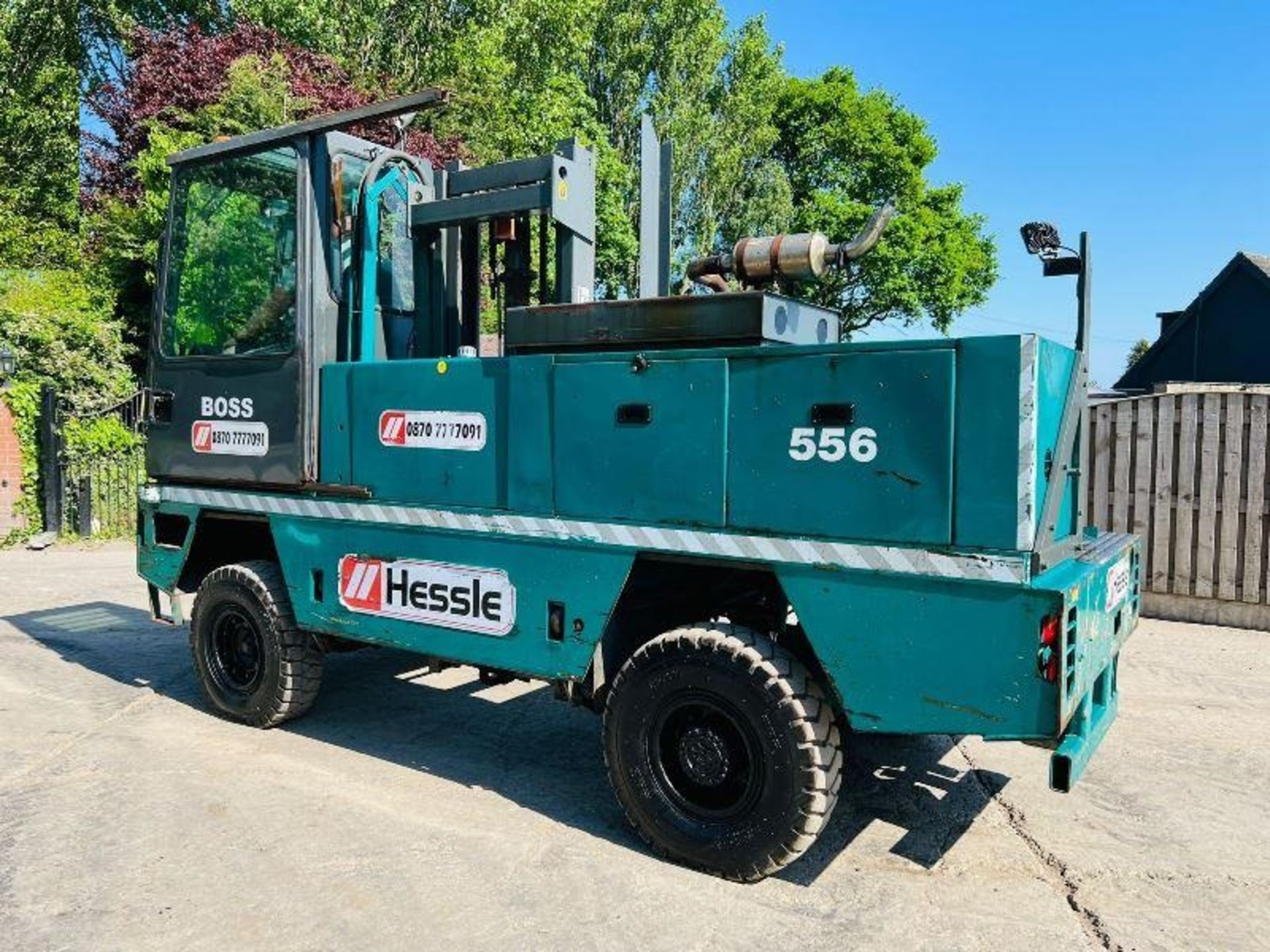 BOSS 556 SIDE LOADING FORKLIFT *FULL REFURB IN 2014* C/W PERKINS ENGINE - Image 11 of 25