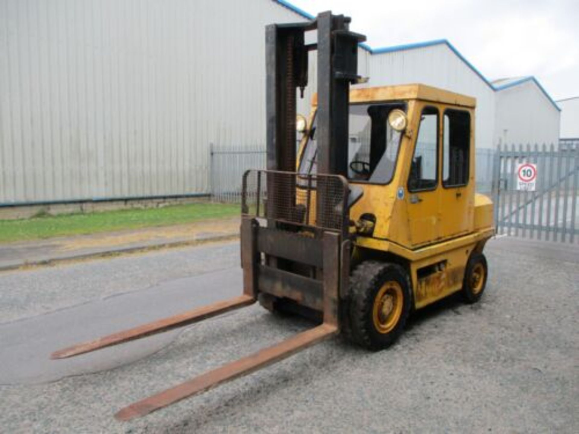 LANSING 7/5.0 FORK LIFT FORKLIFT TRUCK STACKER 5 TON LIFT 6 7 8 10 DELIVERY - Image 2 of 12