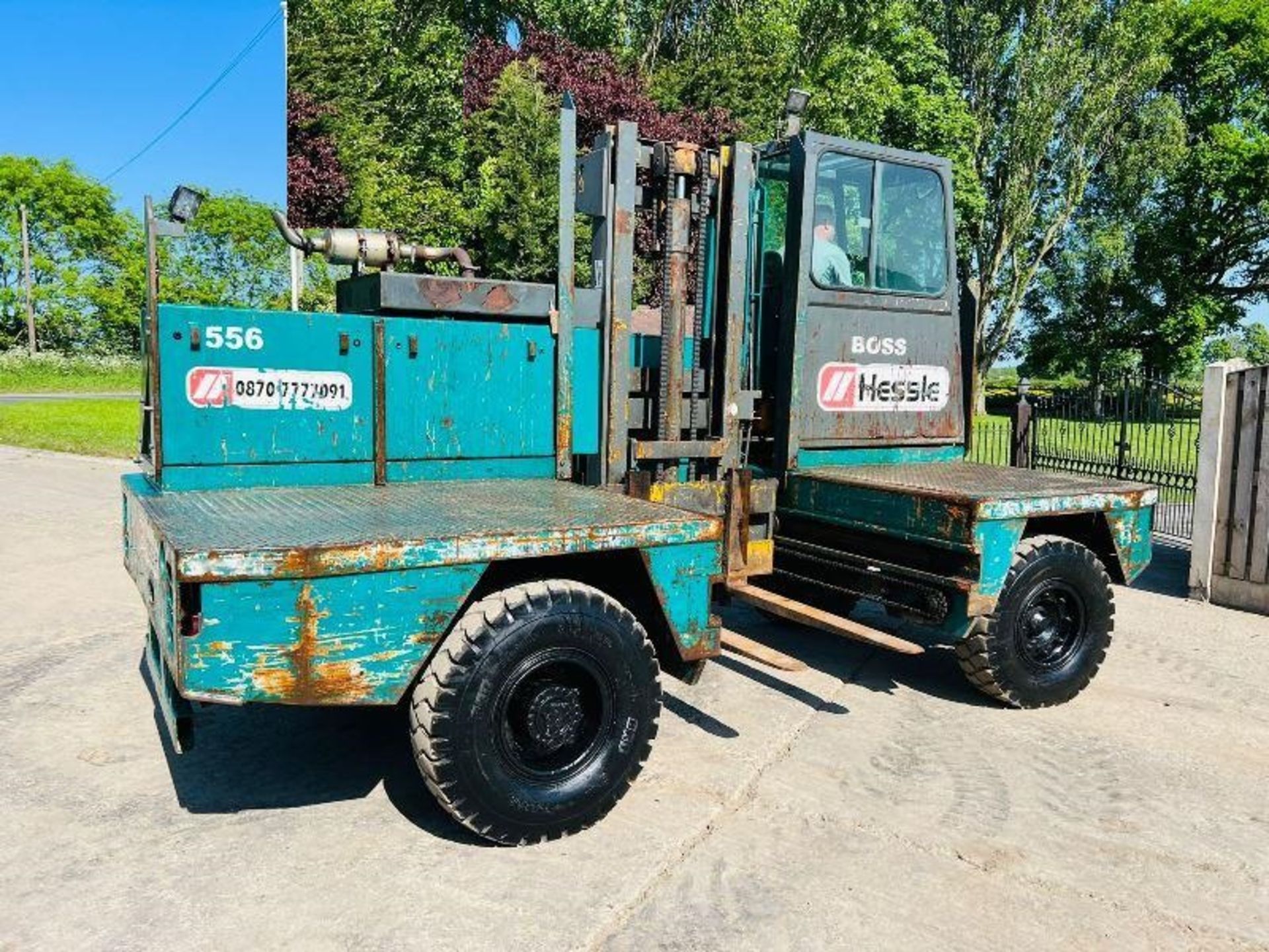 BOSS 556 SIDE LOADING FORKLIFT *FULL REFURB IN 2014* C/W PERKINS ENGINE - Image 7 of 25