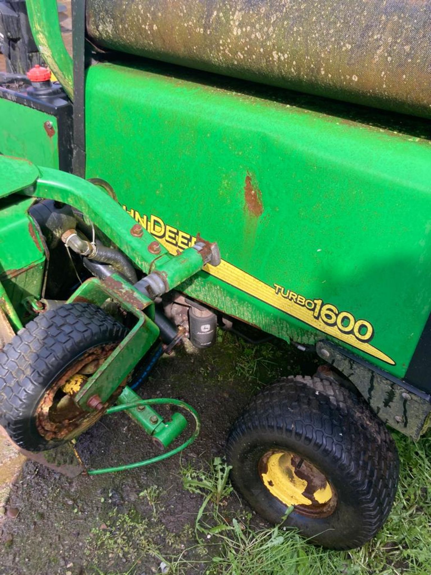 2002 JOHN DEERE 1600 RIDE ON MOWER - Image 4 of 7