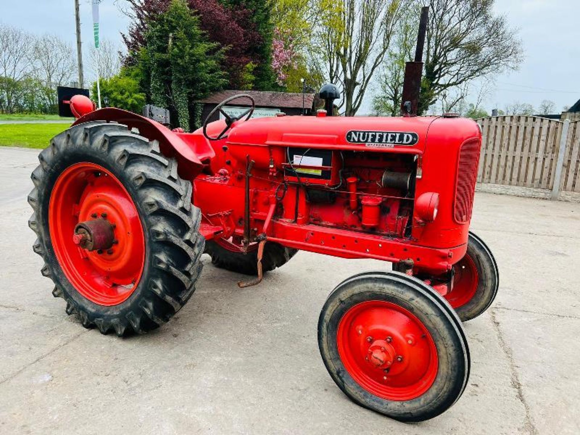 NUFFIELD UNIVERSAL TVO PETROL TRACTOR *VIDEO* - Image 2 of 16