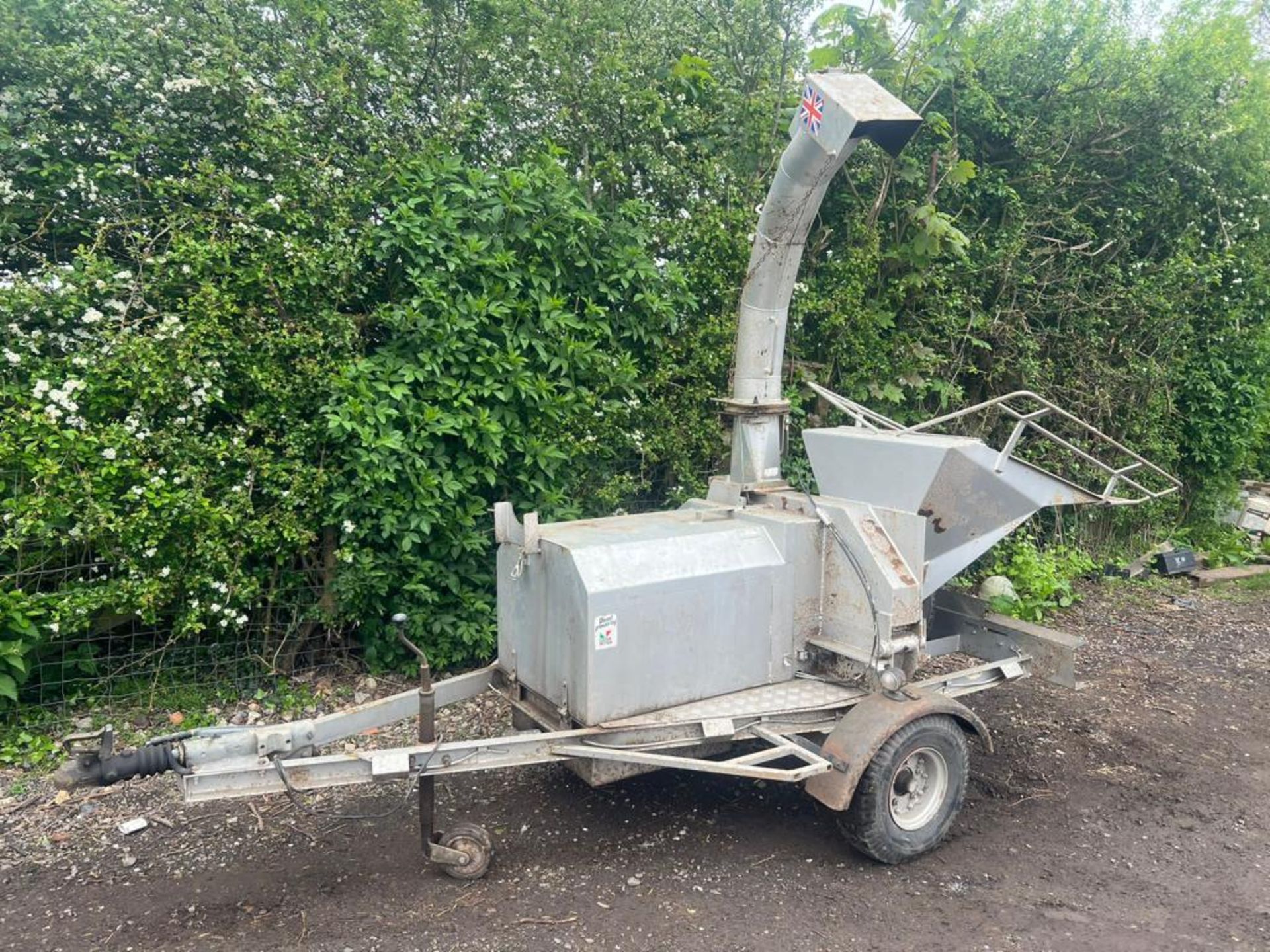 TOWABLE DIESEL WOOD CHIPPER - Image 3 of 6