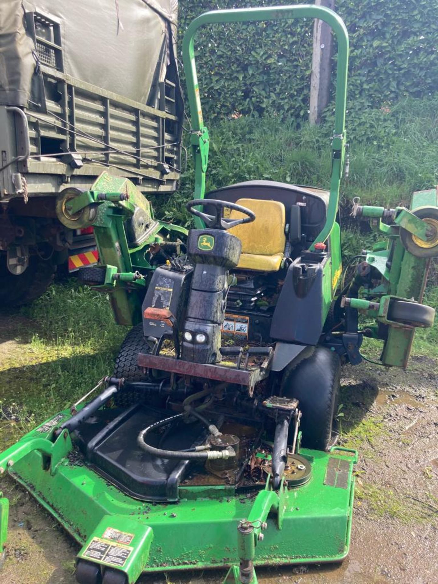 2002 JOHN DEERE 1600 RIDE ON MOWER