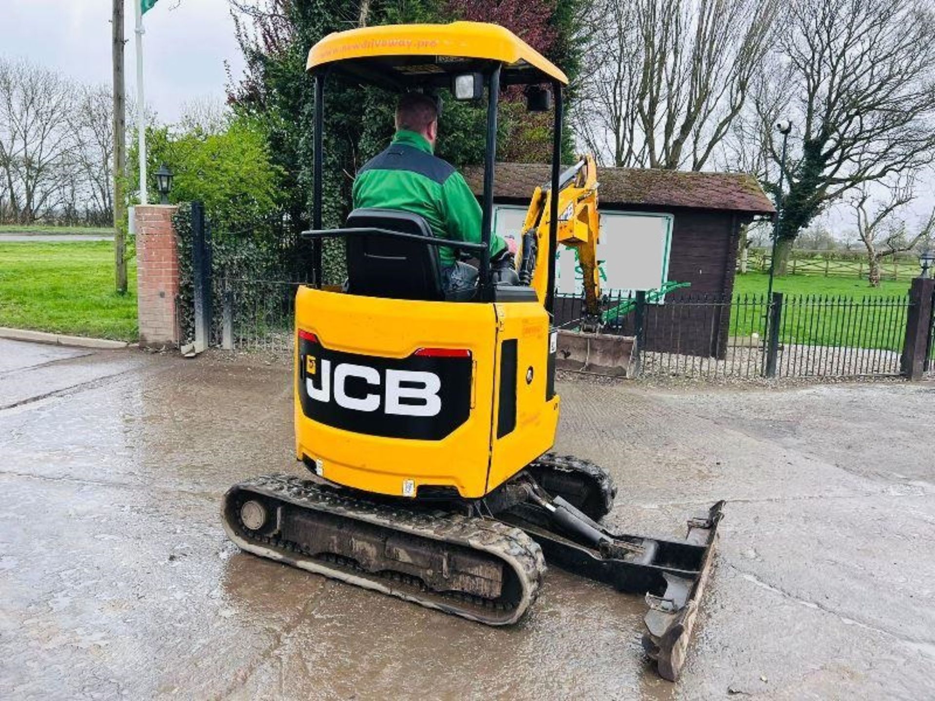 JCB 18Z-1 EXCAVATOR * YEAR 2018 , 1364 HOURS * C/W EXPANDING TRACKS - Bild 10 aus 13