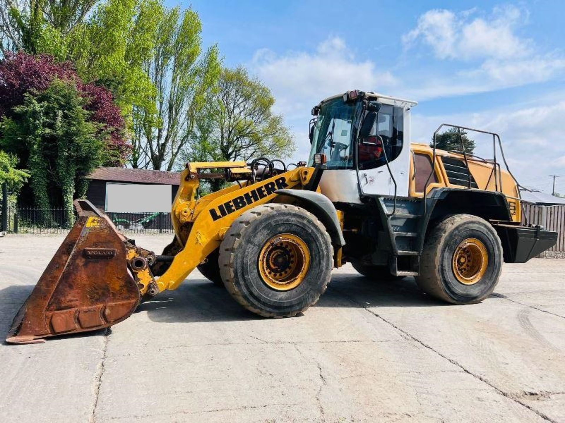 LIEBHERR L556 4WD LOADING SHOVEL *YEAR 2011* C/W REVERSE CAMERA - Image 6 of 29