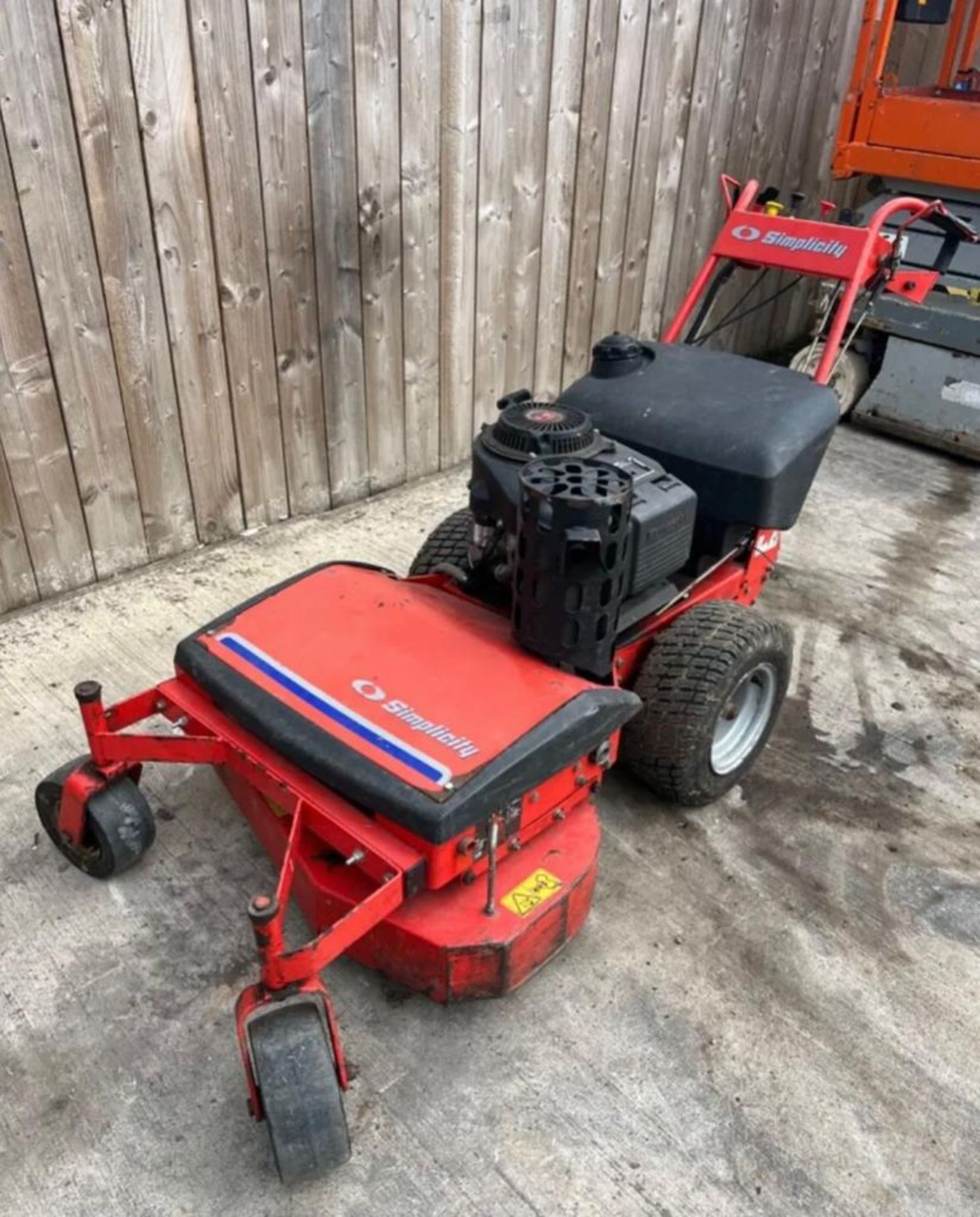 SIMPLICITY ZERO TURN PEDESTRIAN OUTFRONT MOWER - Image 3 of 3