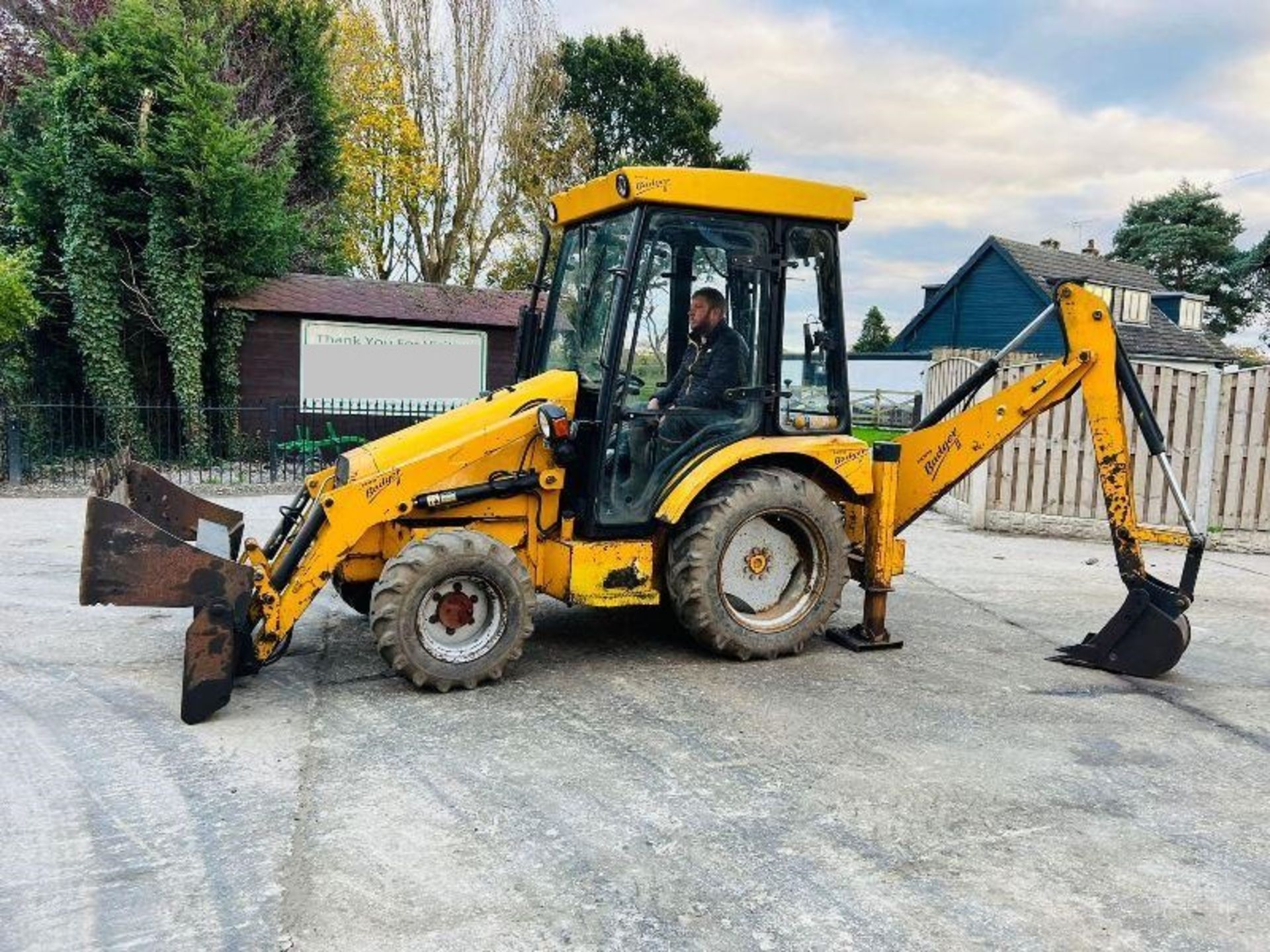 LEWIS BADGER BACKHOE LOADER * YEAR 2006 * C/W THREE IN ONE BUCKET - Image 7 of 15